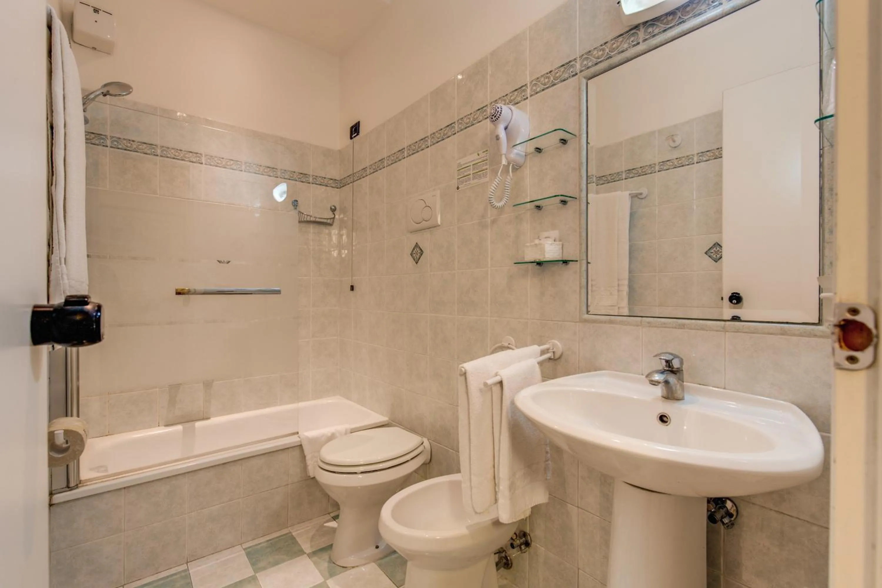 Bathroom in Hotel Martini