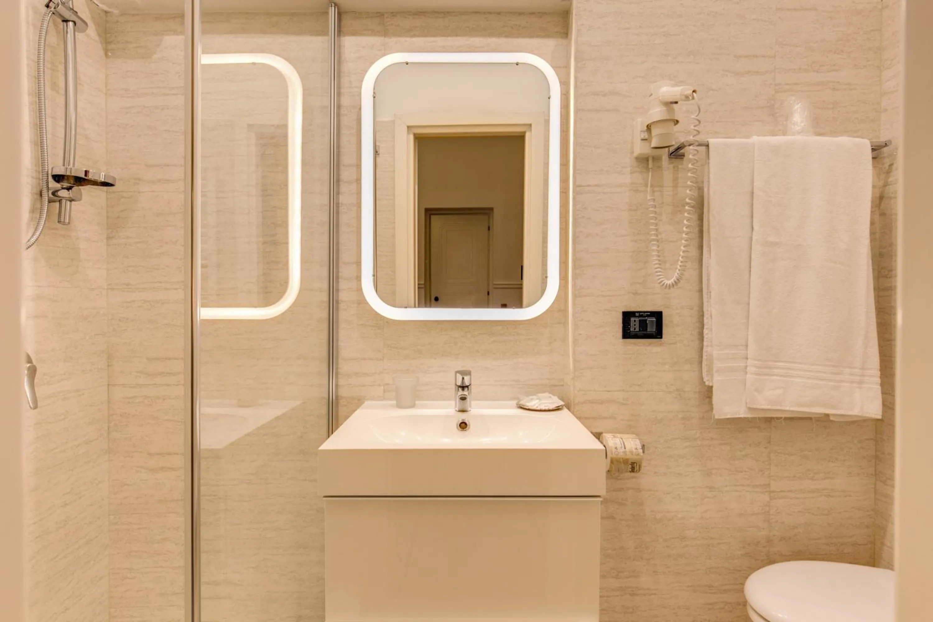 Bathroom in Hotel Martini