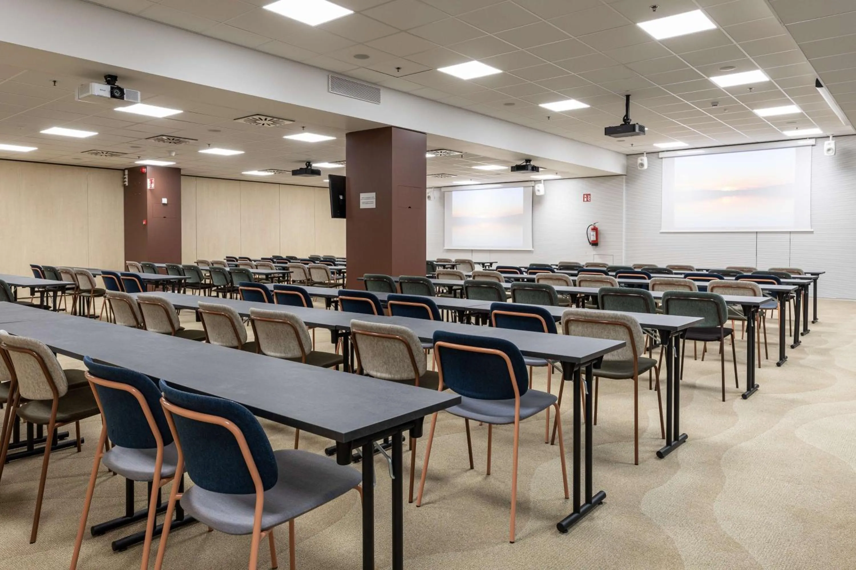 Meeting/conference room in Scandic Helsinki Hub