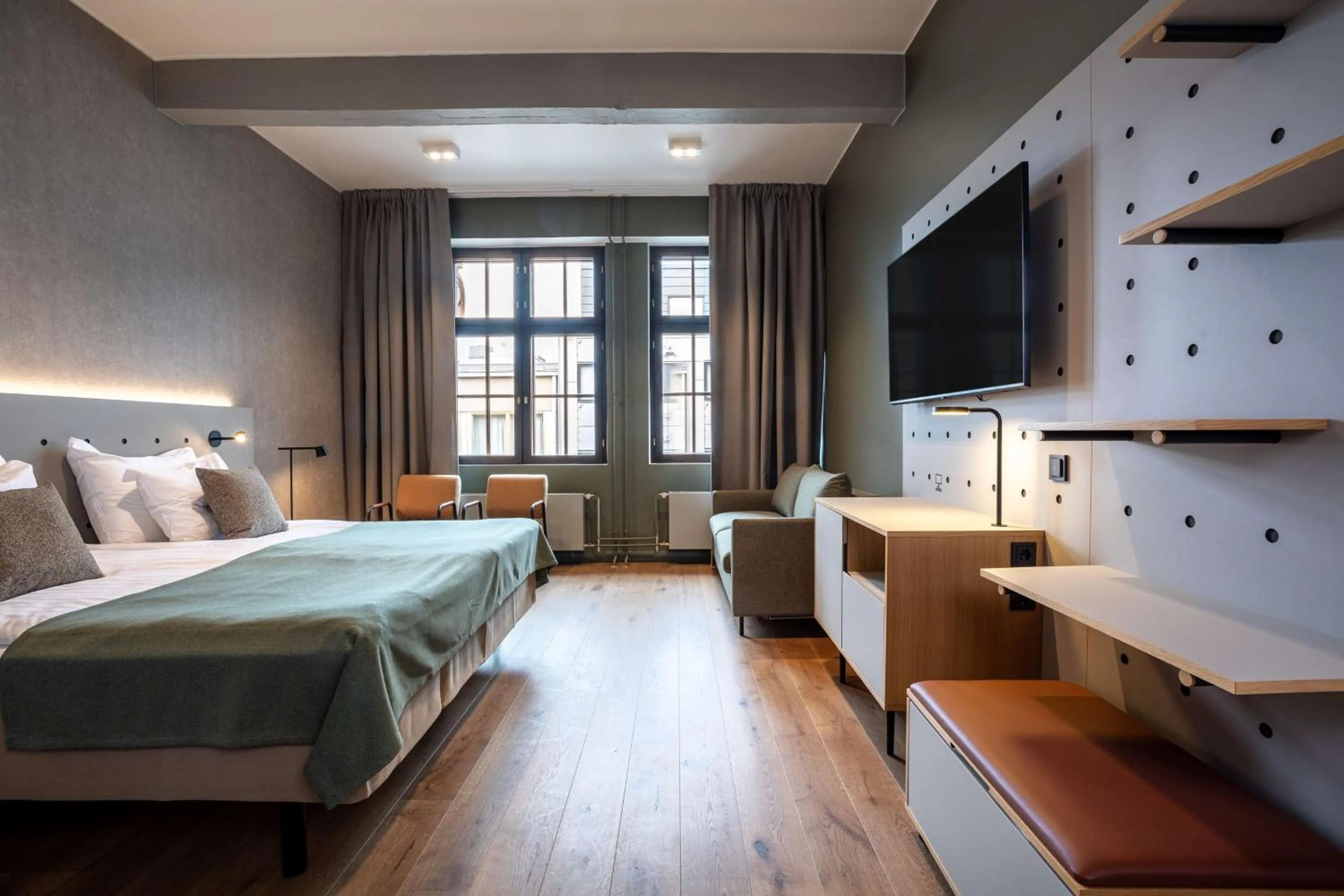 Bedroom, Bed in Scandic Helsinki Hub