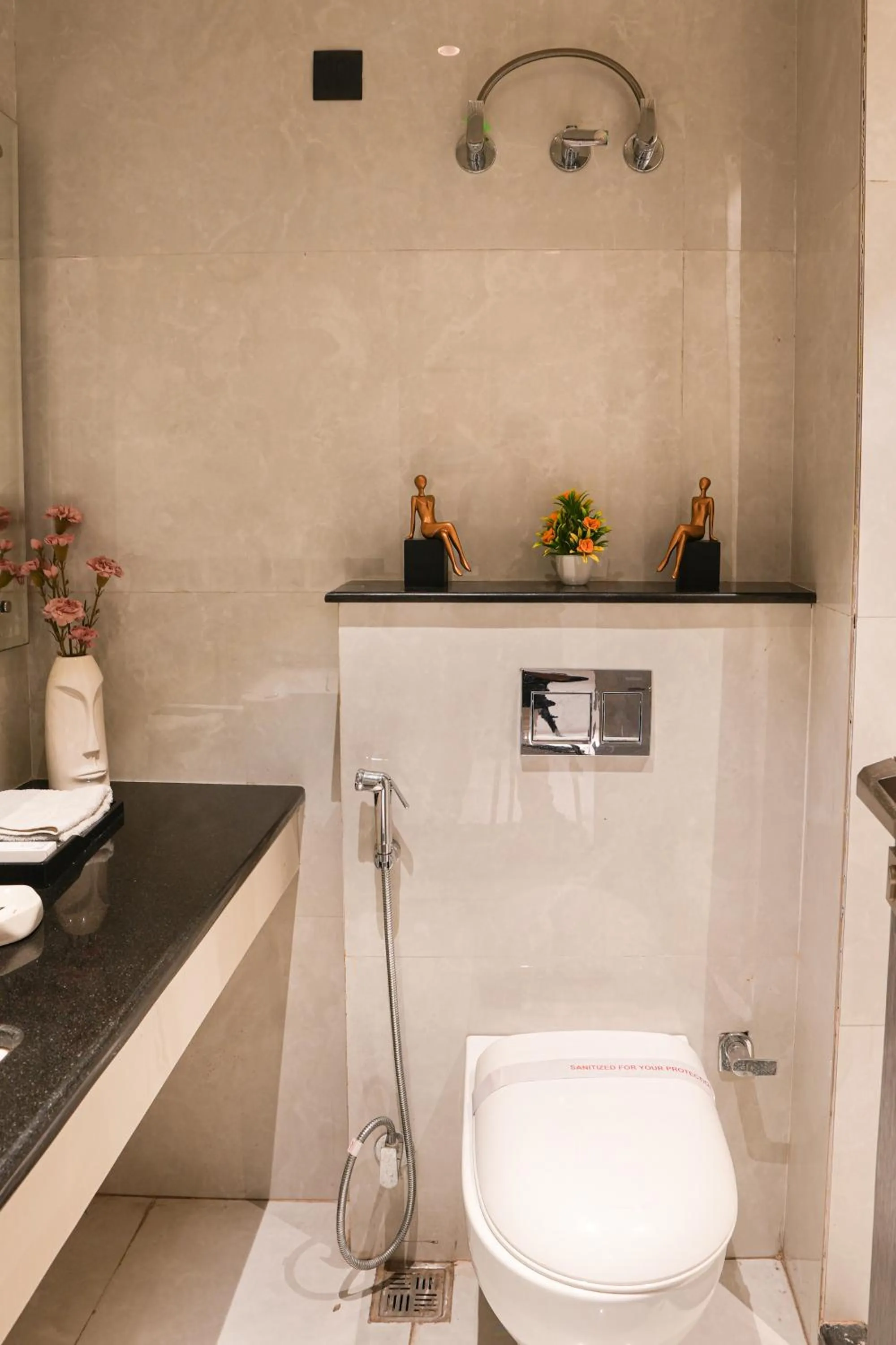 Bathroom in METRO STUDIOS