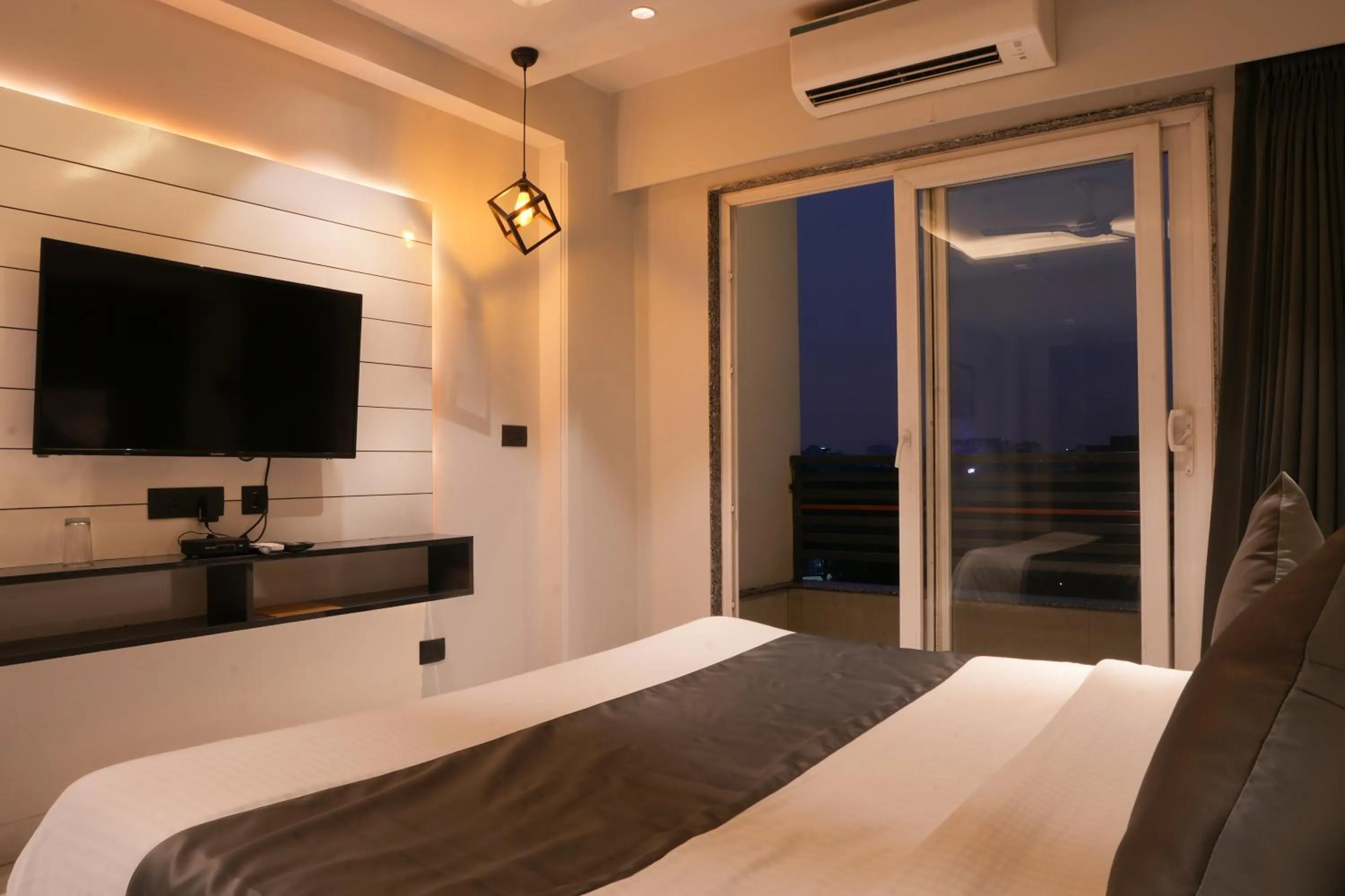 Bedroom, Bed in METRO STUDIOS