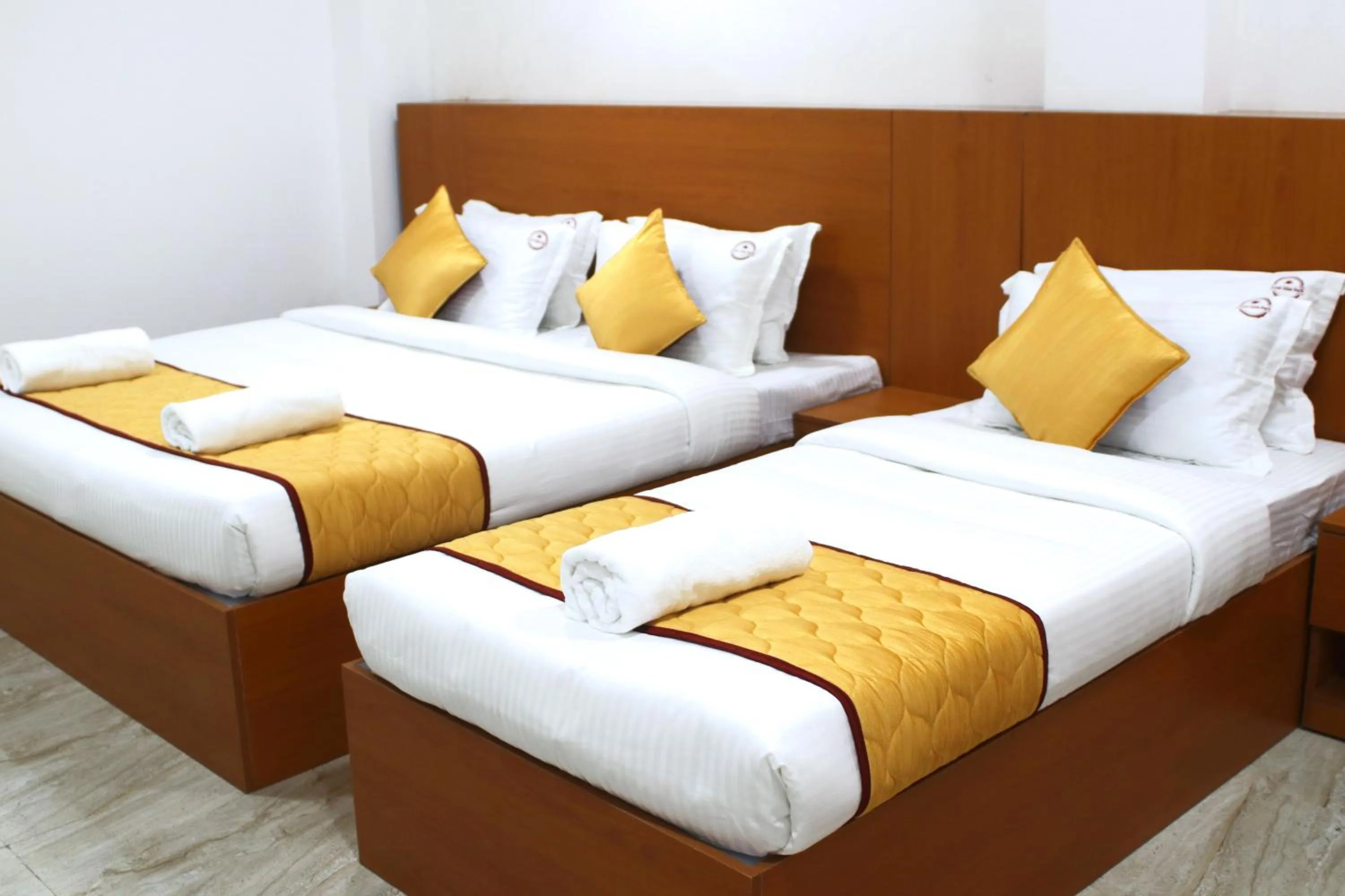 Bed in K11 Express - Opp Express Avenue