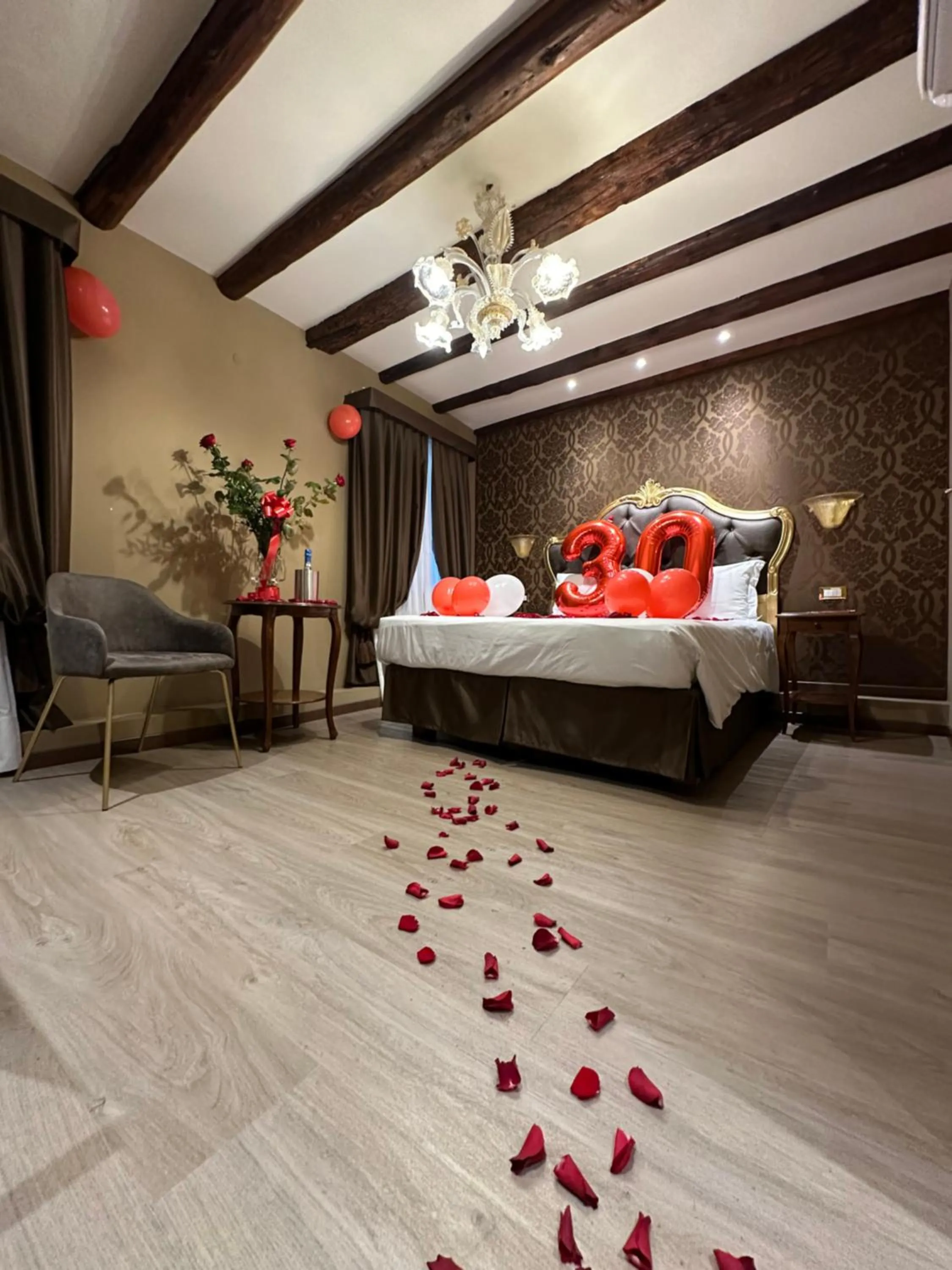 Decorative detail, Bed in Cà Dell'Arte Palace