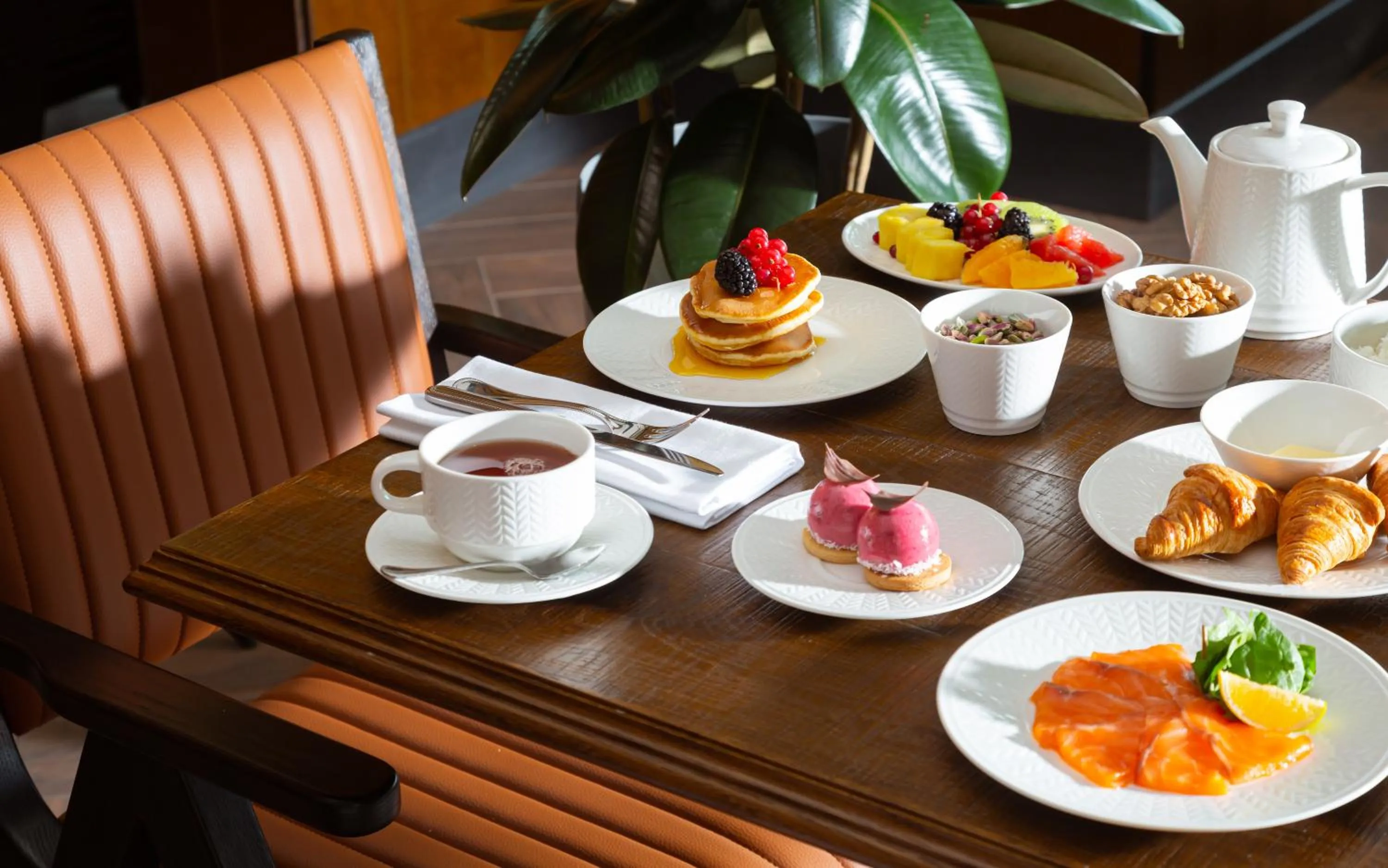 Restaurant/places to eat in Savitsky Plaza