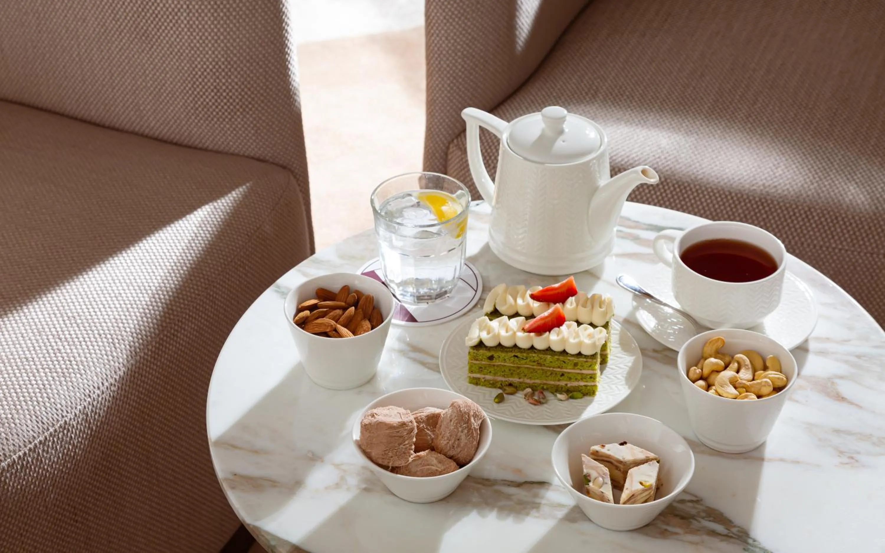 Restaurant/places to eat in Savitsky Plaza