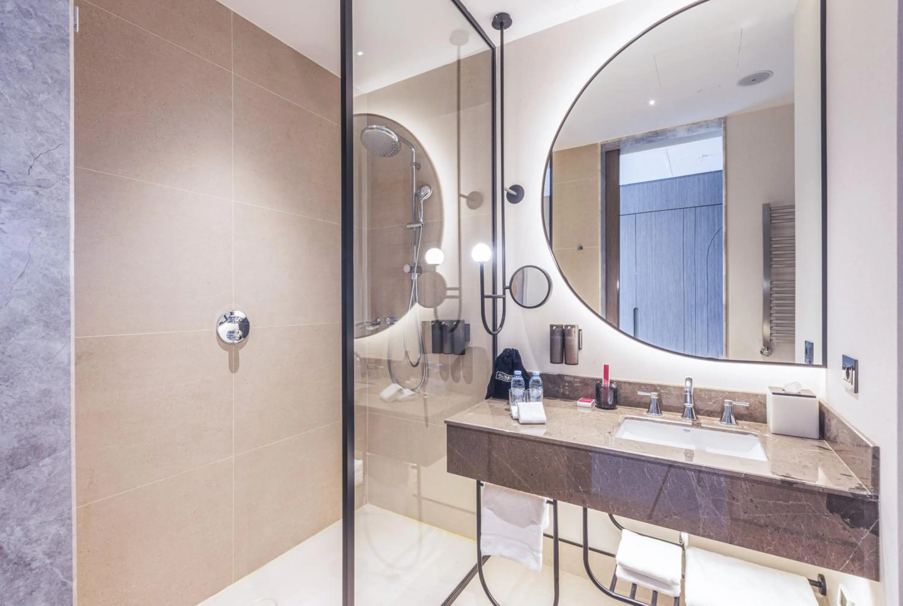 Shower in Savitsky Plaza