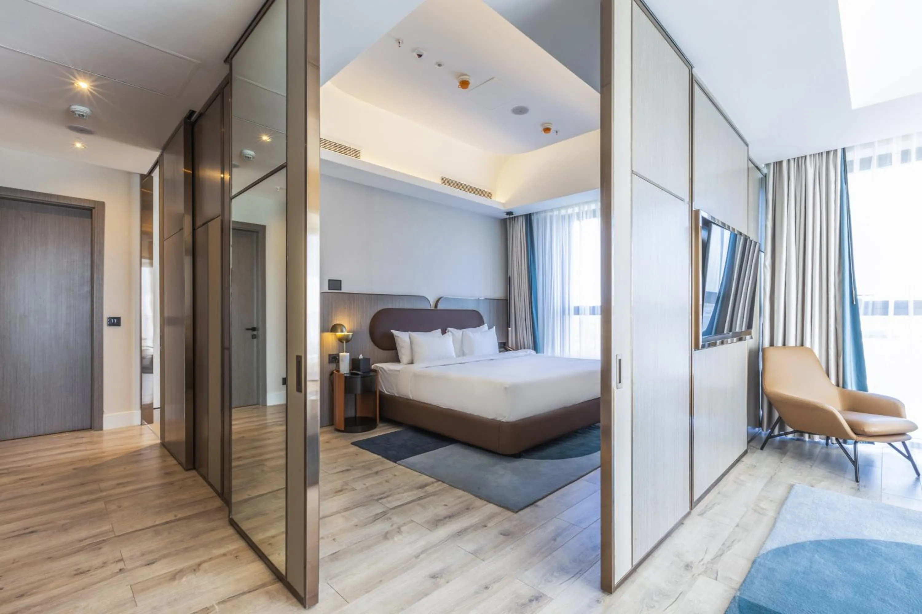 Bedroom, Bed in Savitsky Plaza