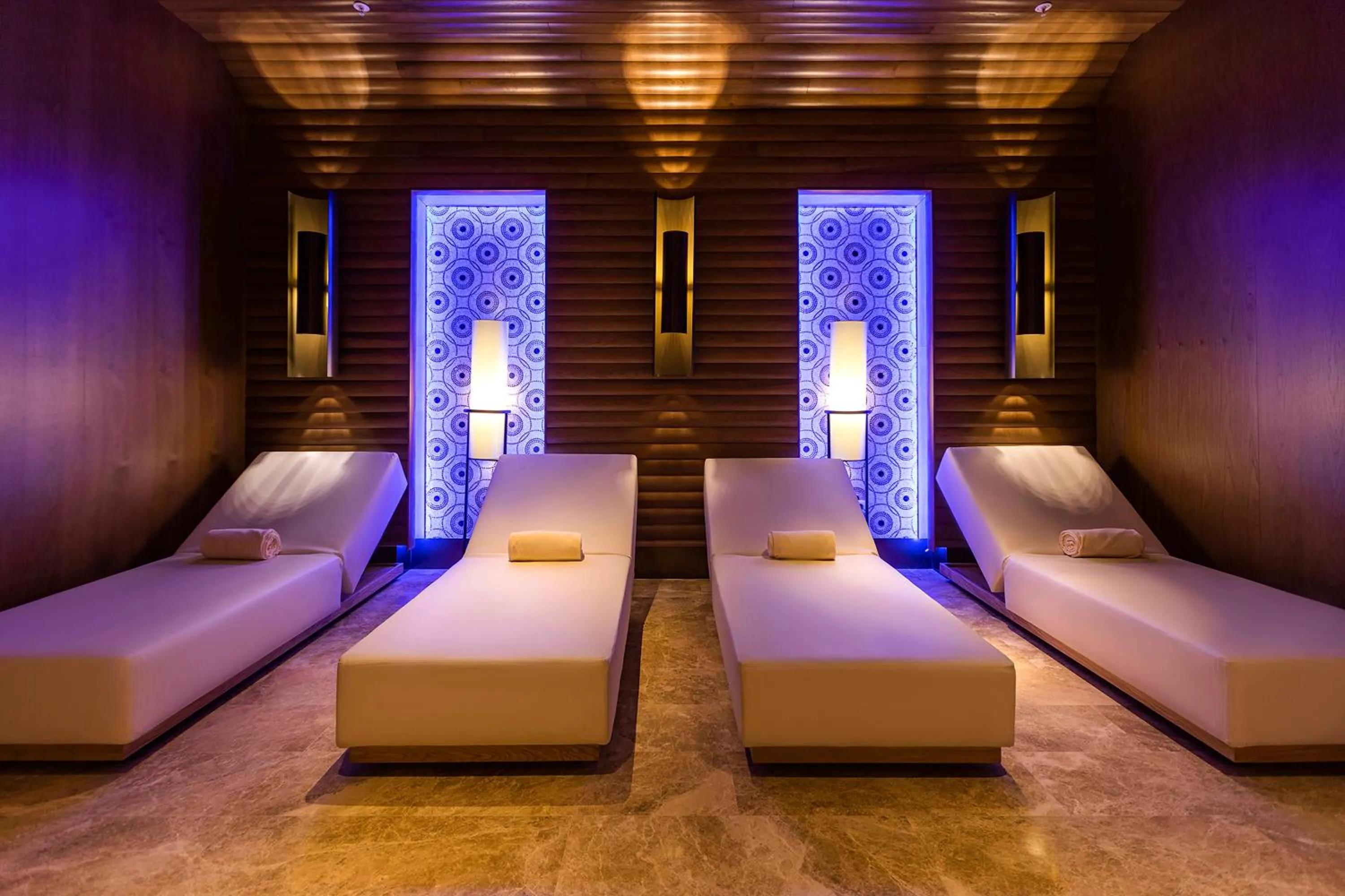 Spa and wellness centre/facilities, Bed in Silk Road by Minyoun