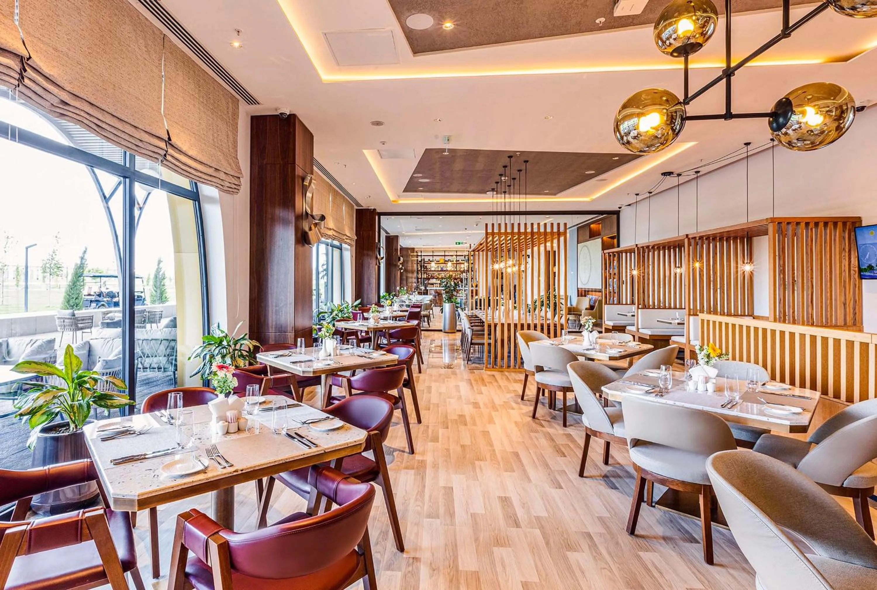 Restaurant/places to eat in Hilton Garden Inn Samarkand Afrosiyob