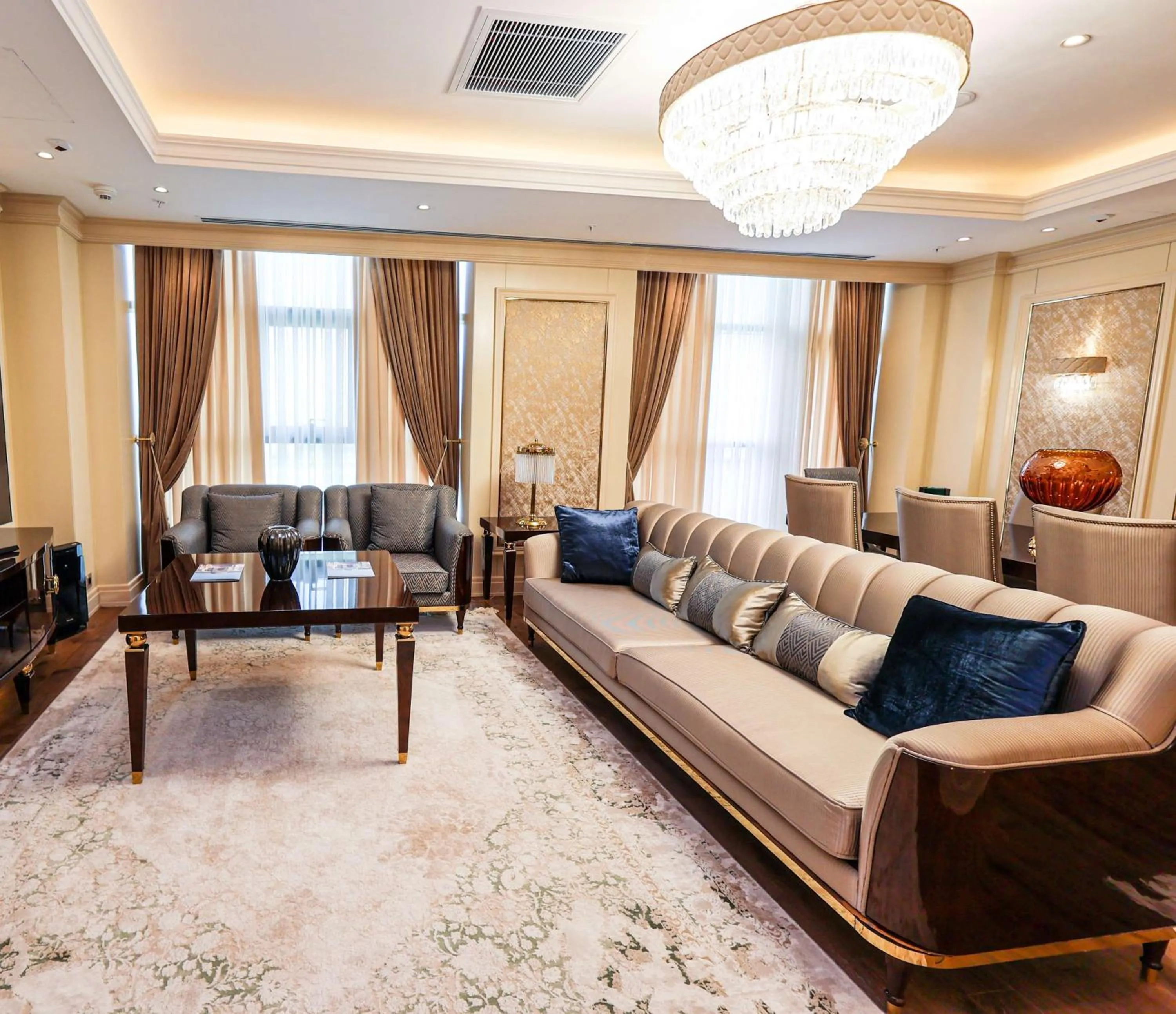 Living room in Hilton Garden Inn Samarkand Sogd