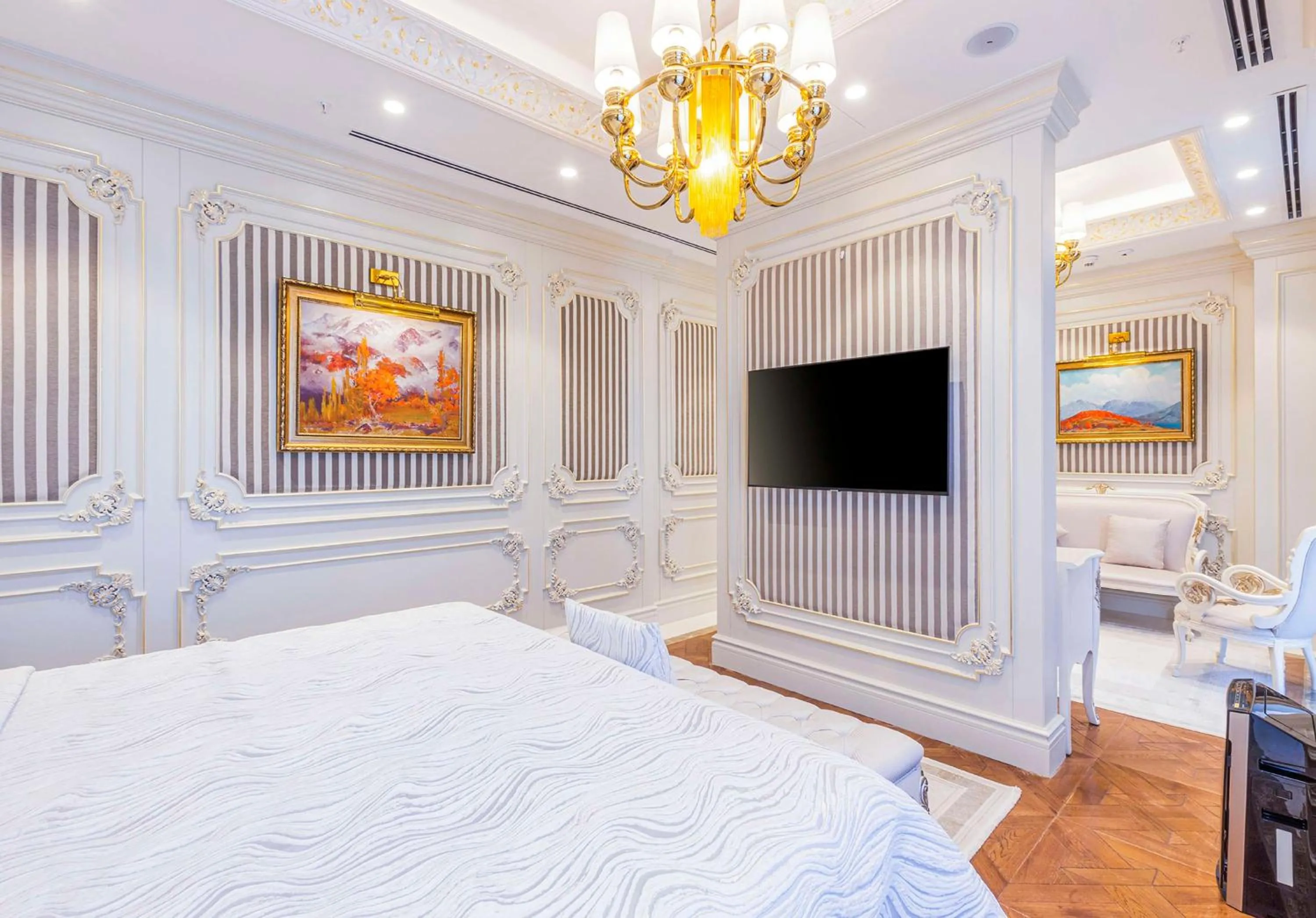 Bed in Hilton Garden Inn Samarkand Sogd