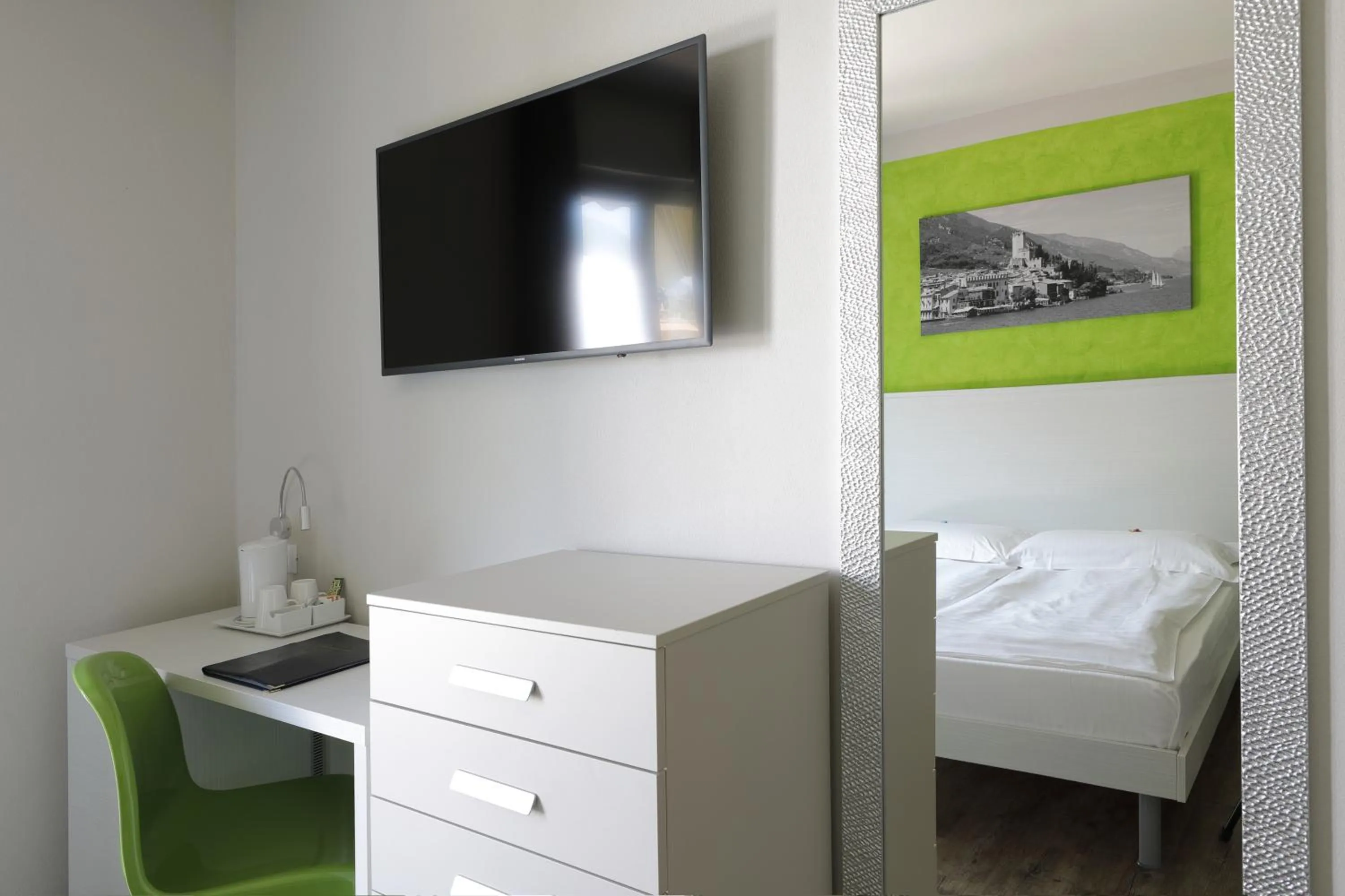 Bedroom, Bed in Eco Hotel Benacus