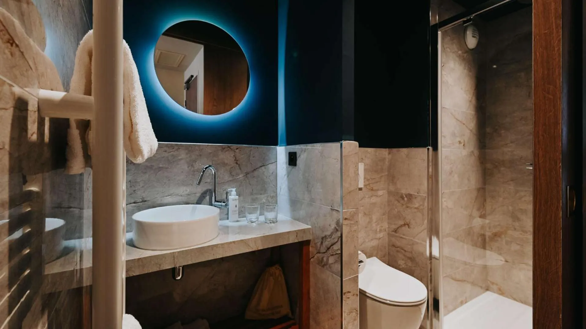 Shower in Keystone Hôtel & Spa