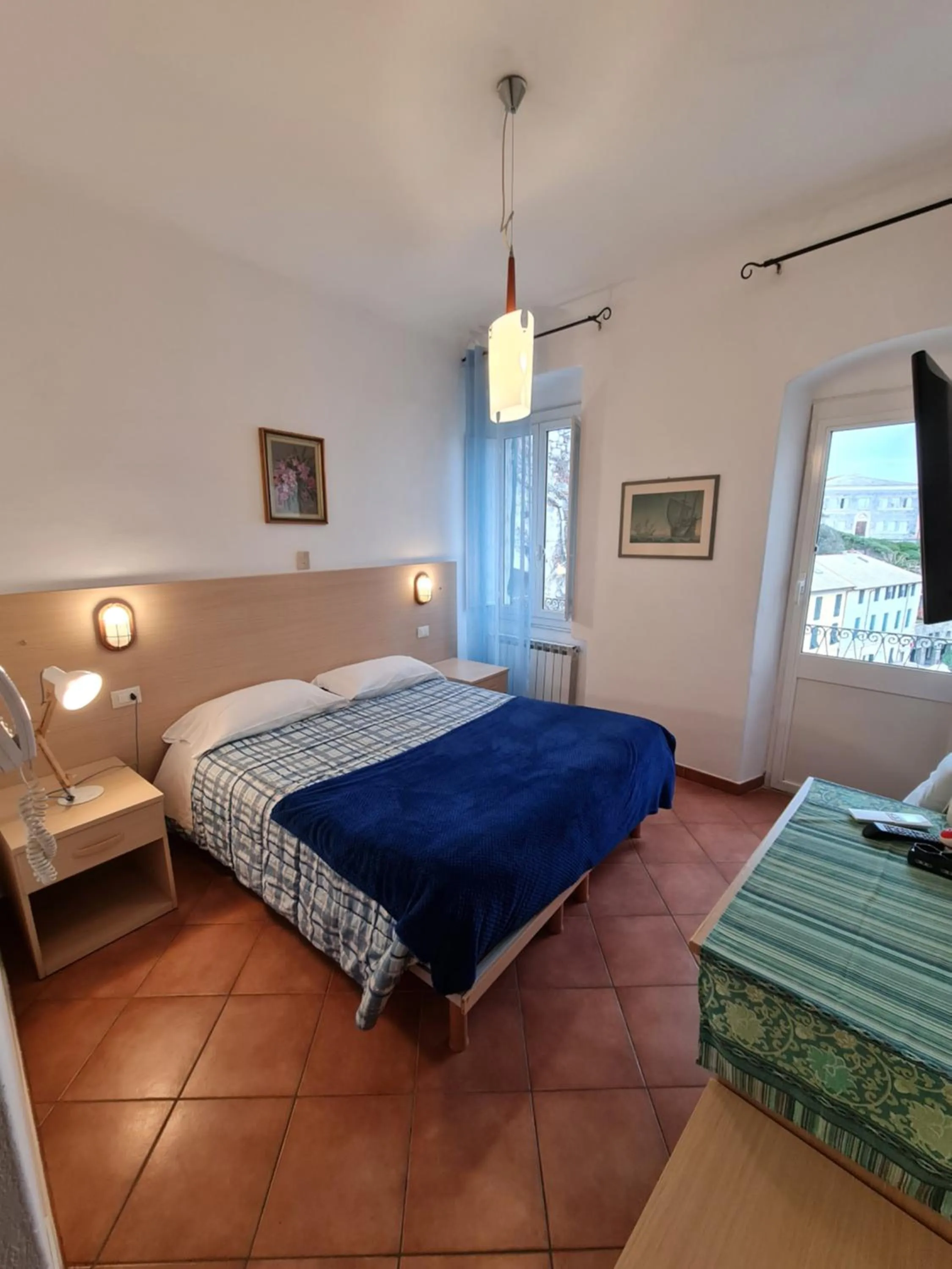 Bedroom, Bed in Albergo Genio