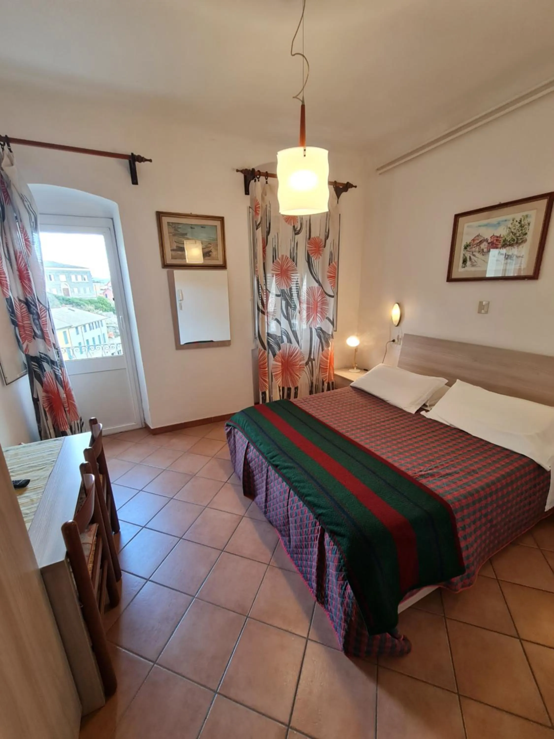 Bedroom, Bed in Albergo Genio