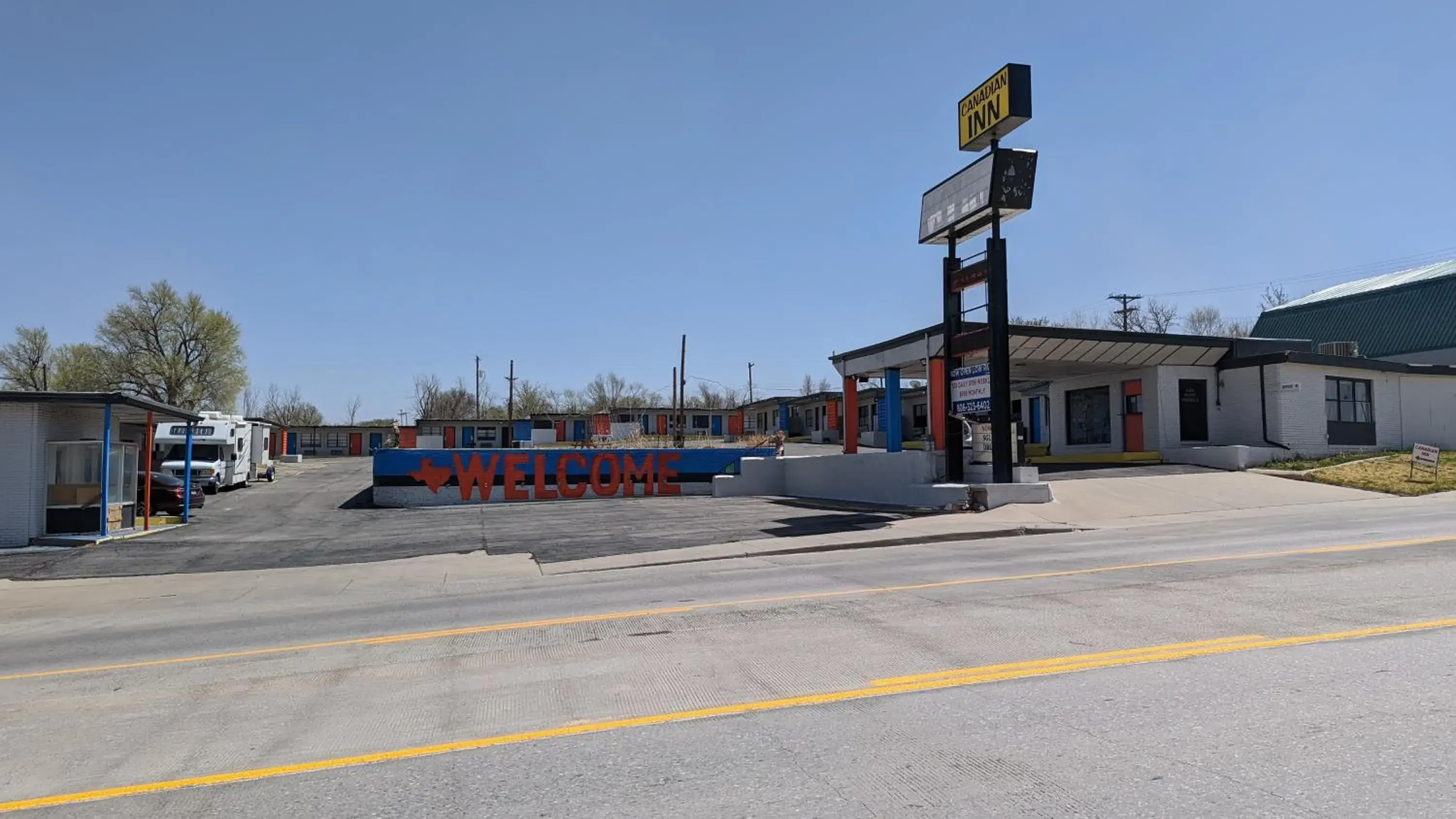 Canadian Inn Canadian Inn