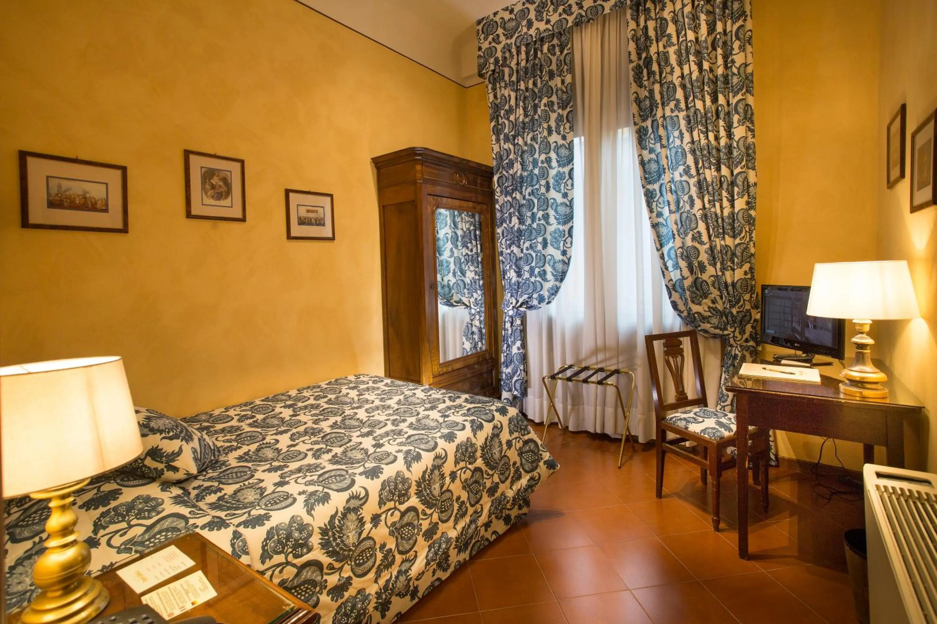 Photo of the whole room, Bed in Hotel Posta