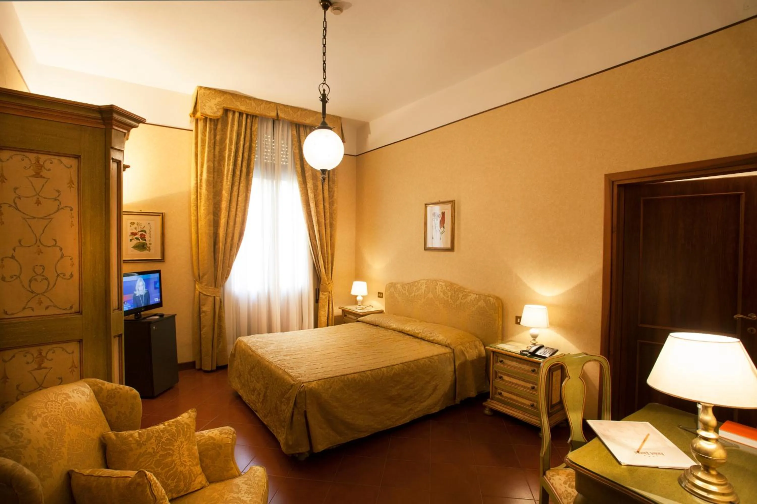 Photo of the whole room, Bed in Hotel Posta