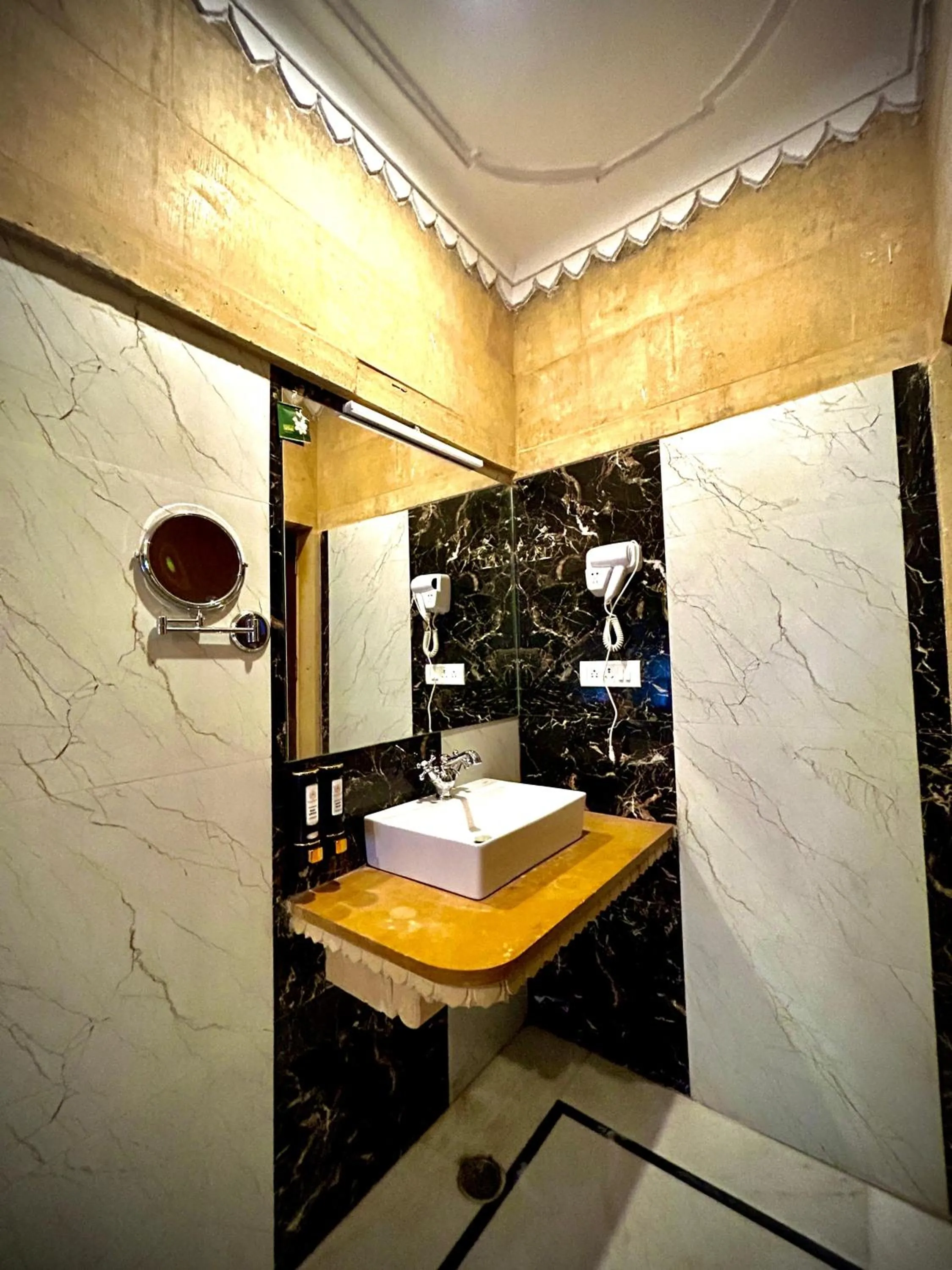 Bathroom in The Jaigarh Palace Jaisalmer