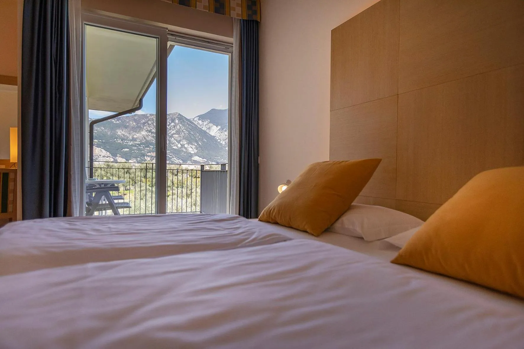 Bed in Hotel Garnì Orchidea