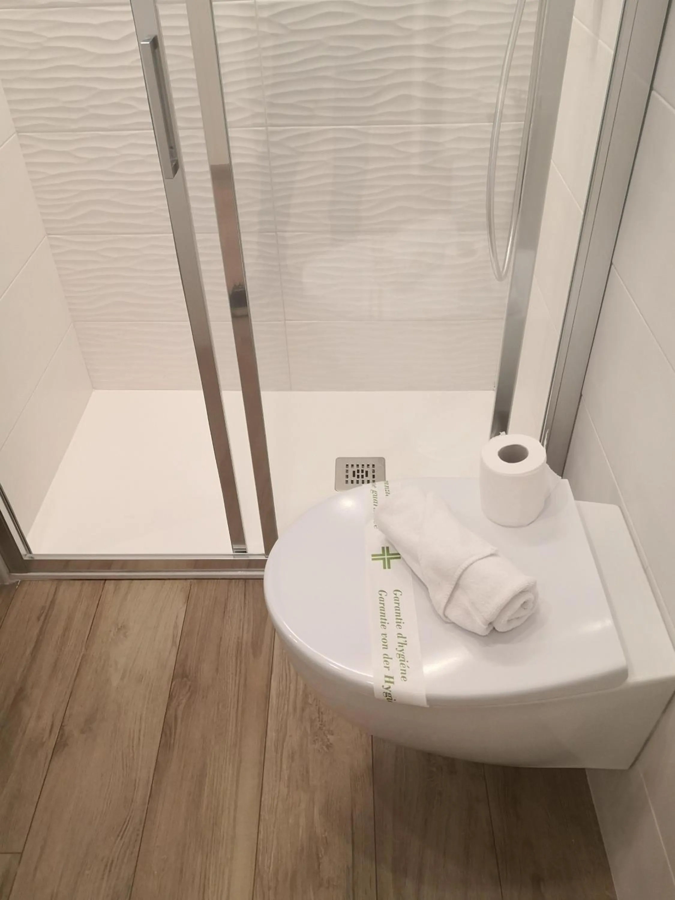 Bathroom in Vatican Italian rooms