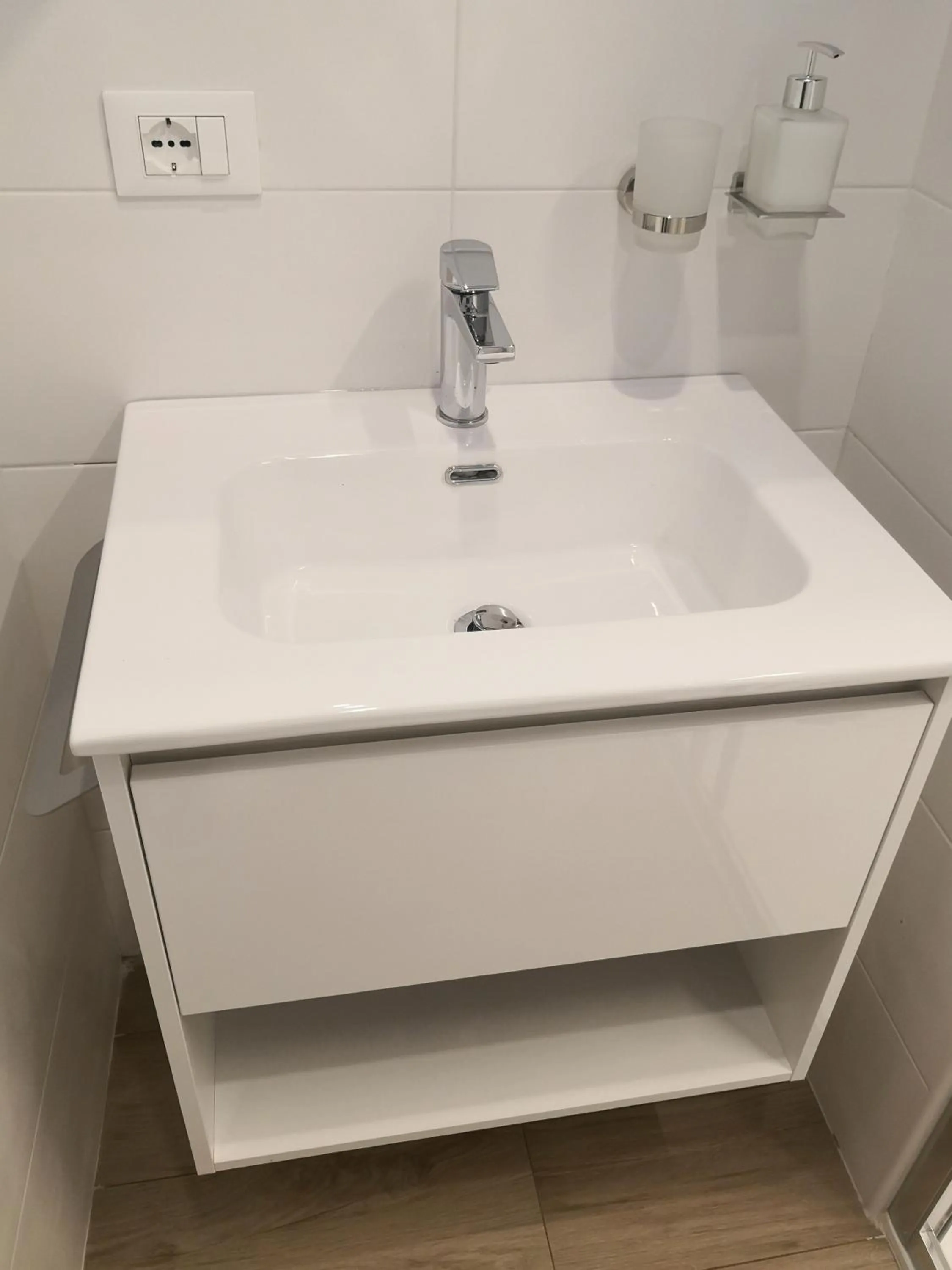 Bathroom in Vatican Italian rooms