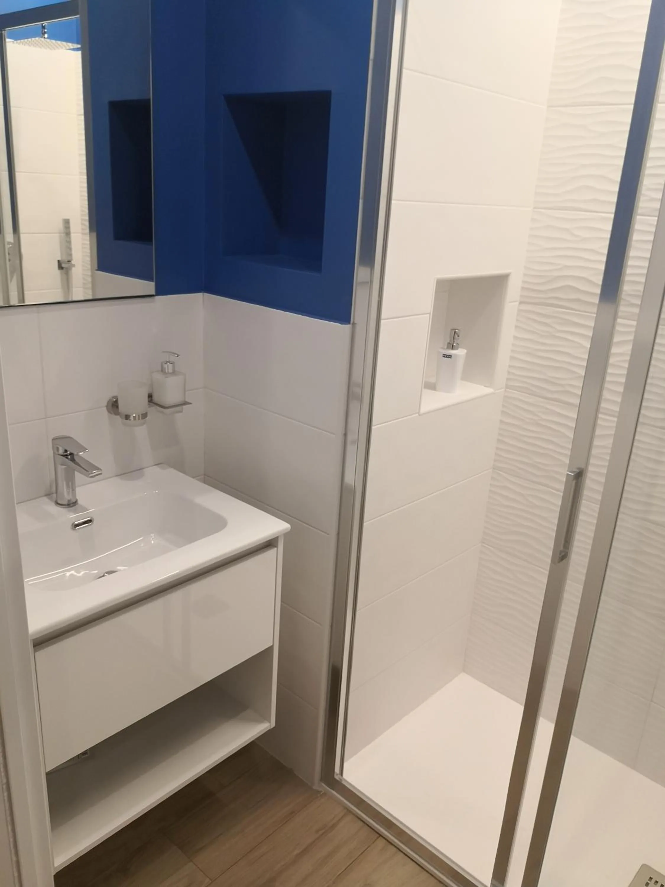 Bathroom in Vatican Italian rooms