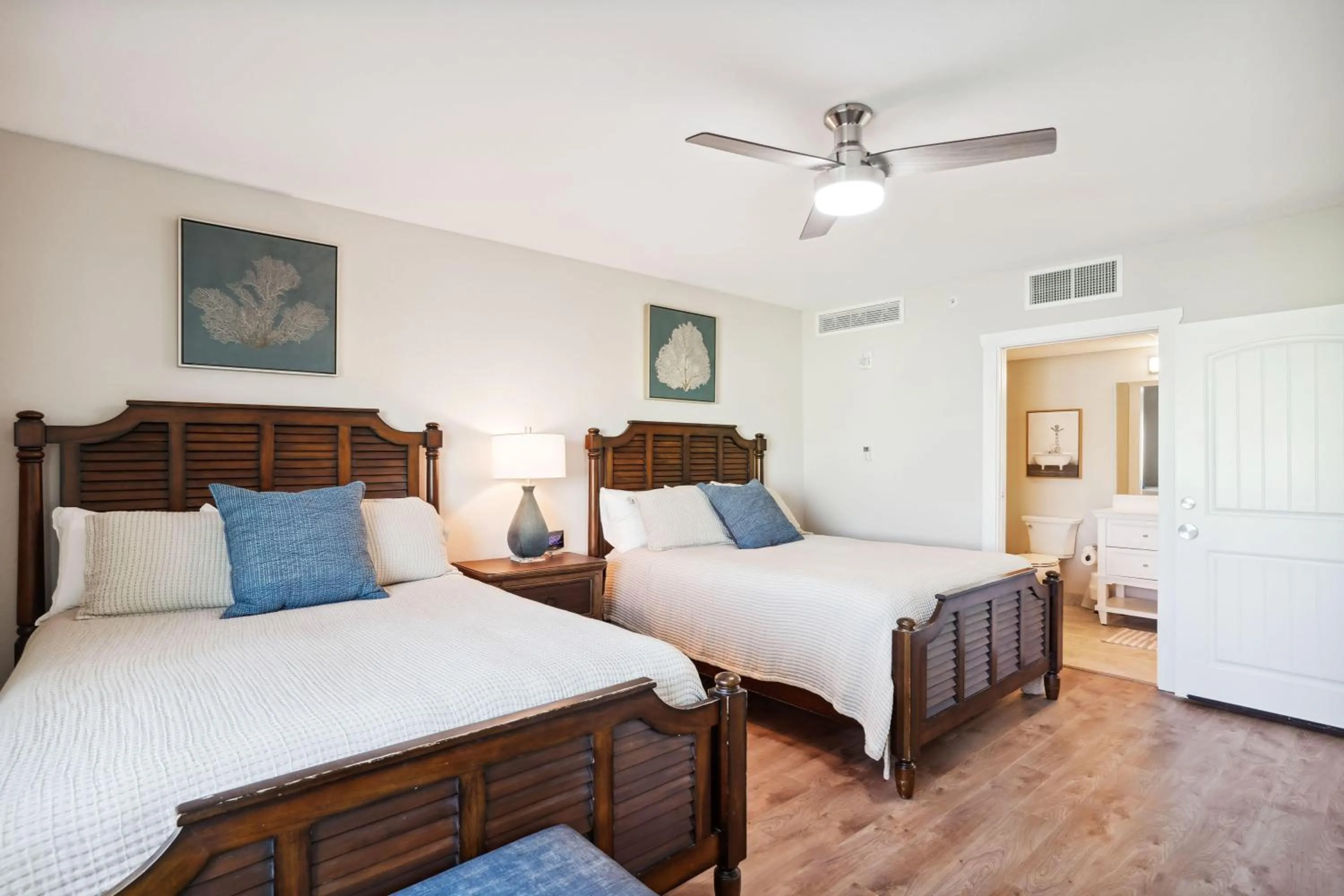 Bed in Harbourside 7718- Premier