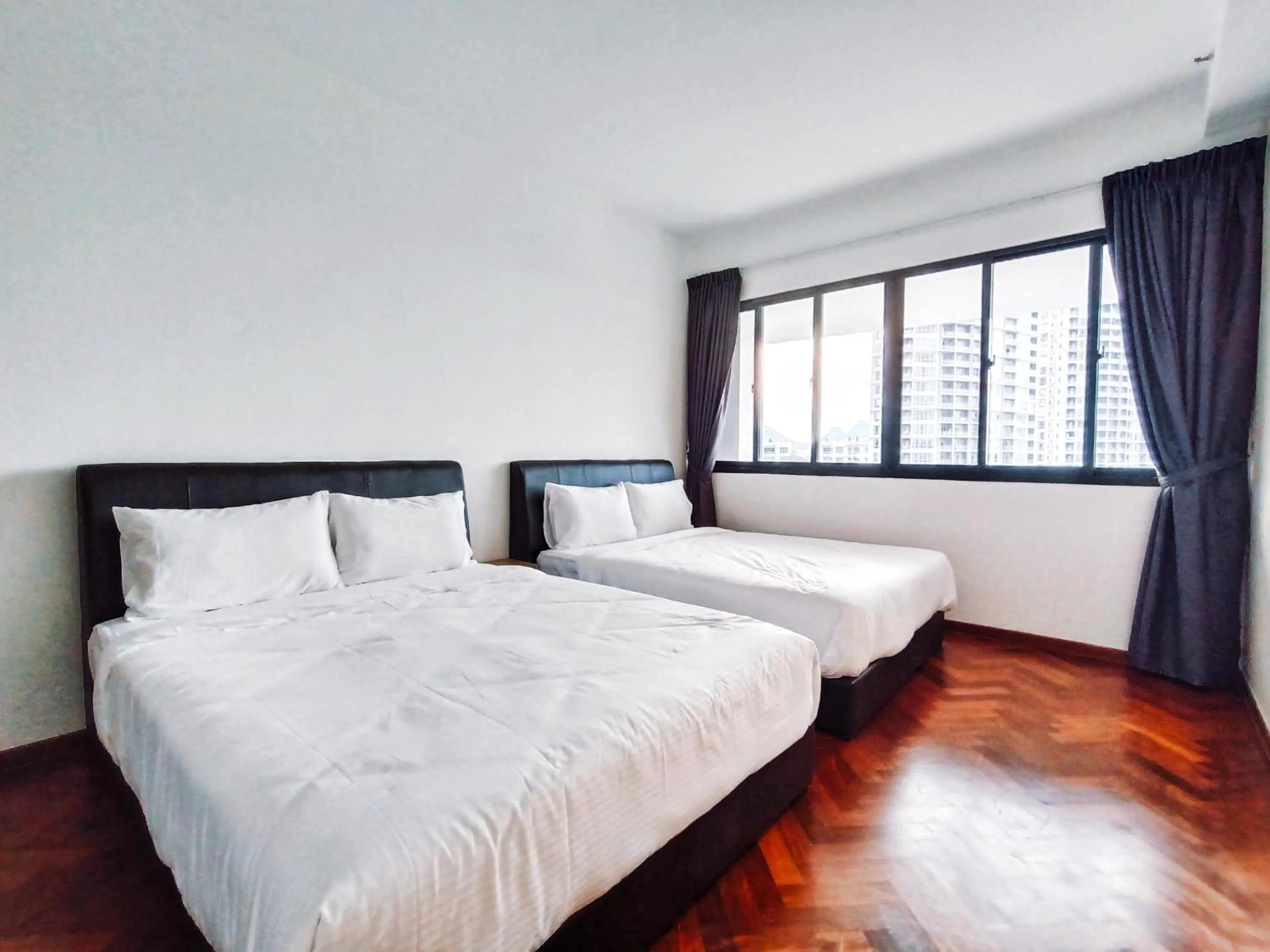 Bed in THE LANDMARK BY KATANA New 3BR Grand Seaview Homestay at Gurney 无敌海景三房套房