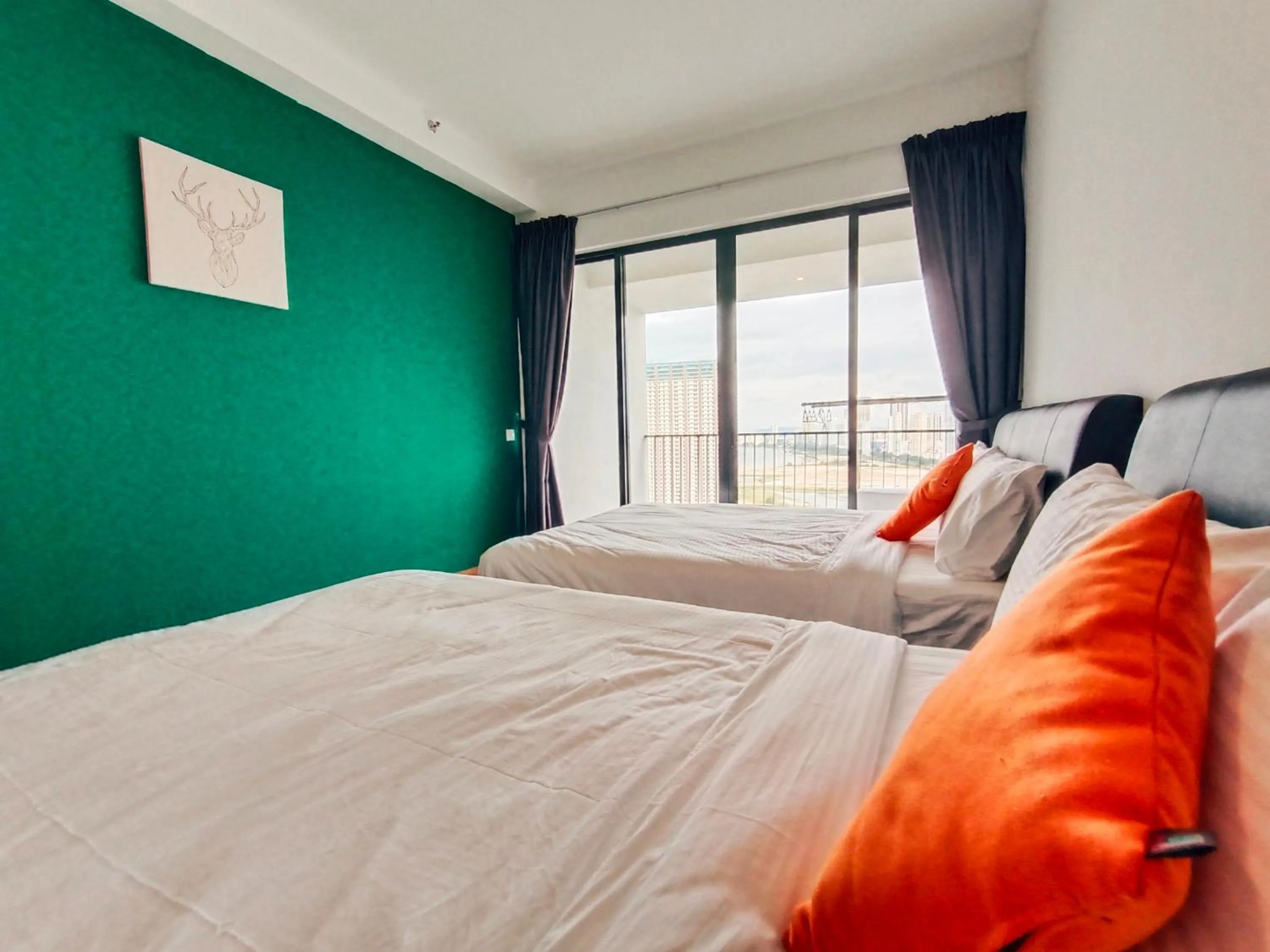 Bed in THE LANDMARK BY KATANA New 3BR Grand Seaview Homestay at Gurney 无敌海景三房套房