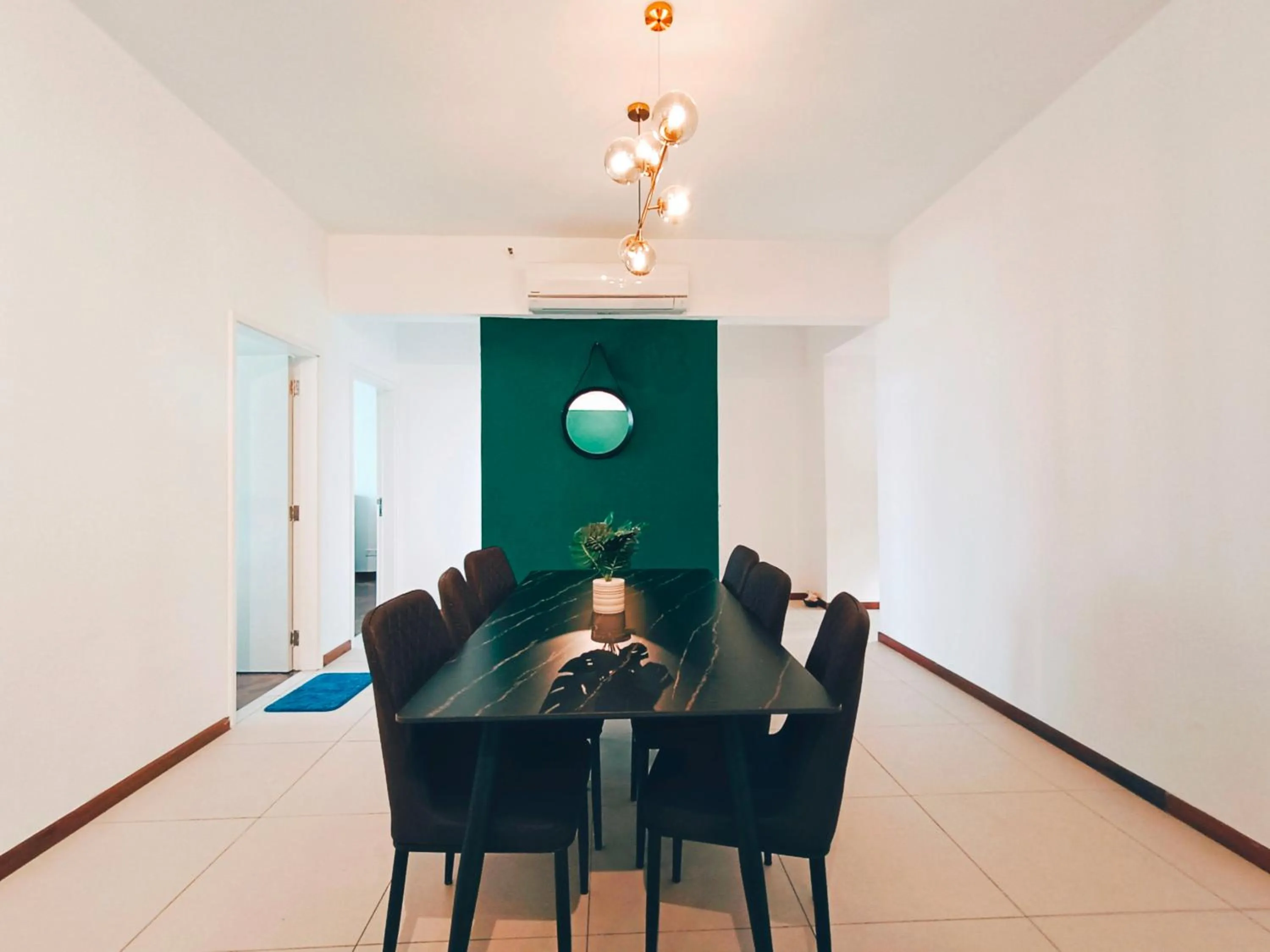 Dining area in THE LANDMARK BY KATANA New 3BR Grand Seaview Homestay at Gurney 无敌海景三房套房