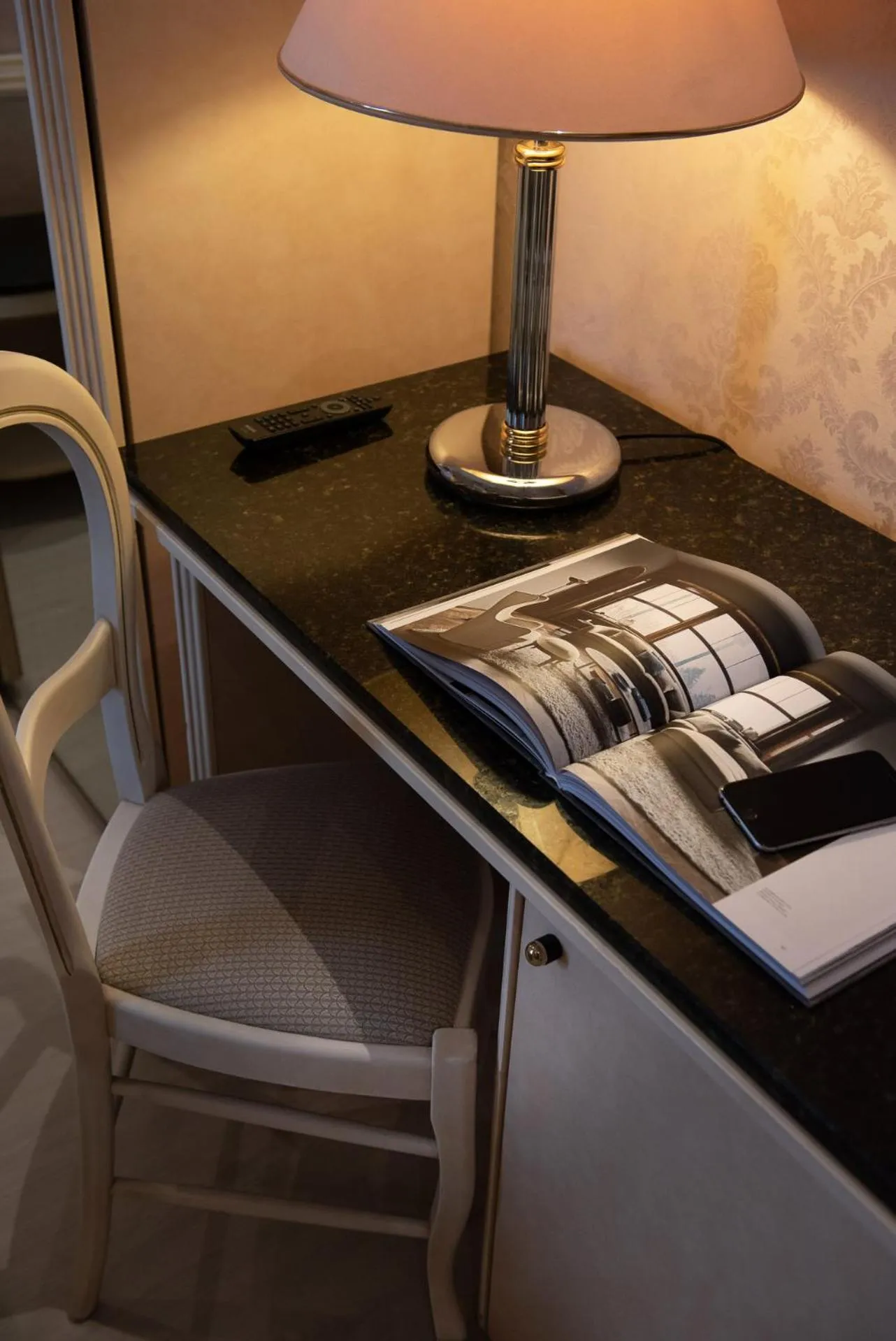 Photo of the whole room, Bed in Hotel President