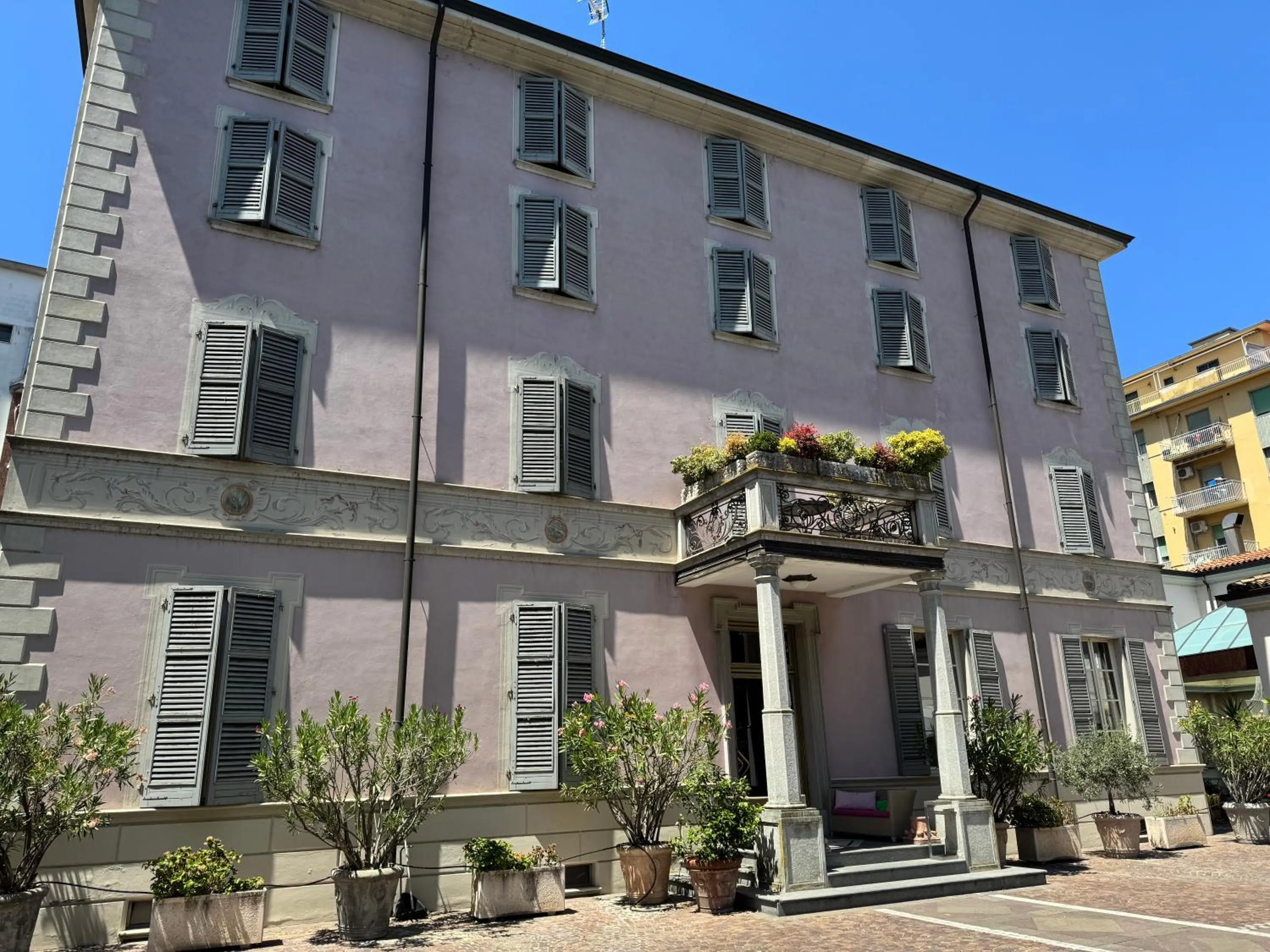 Property building in Hotel Verdi Boutique Hotel