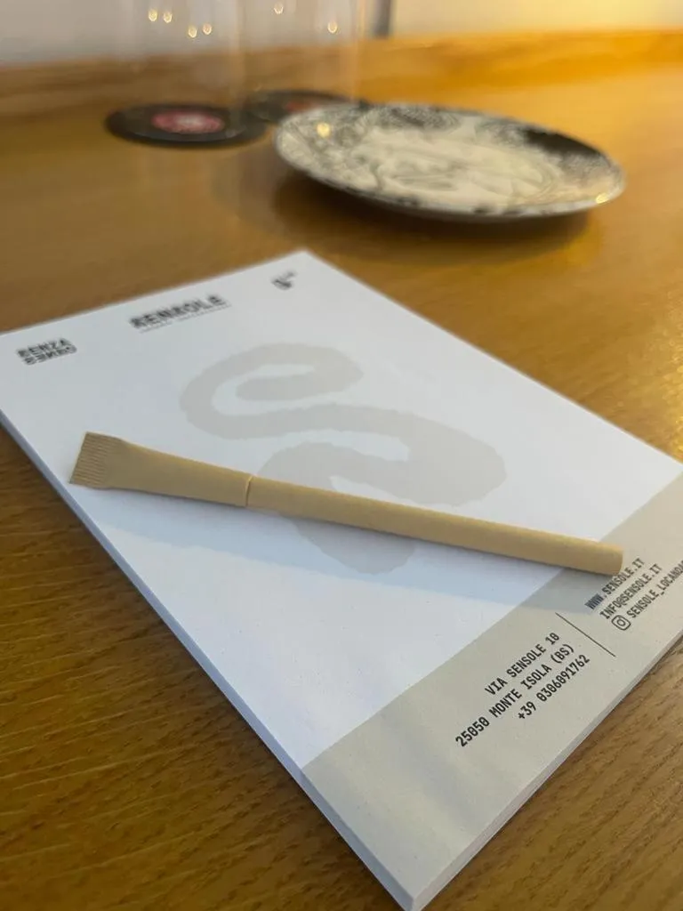 Decorative detail in Sensole locanda contemporanea