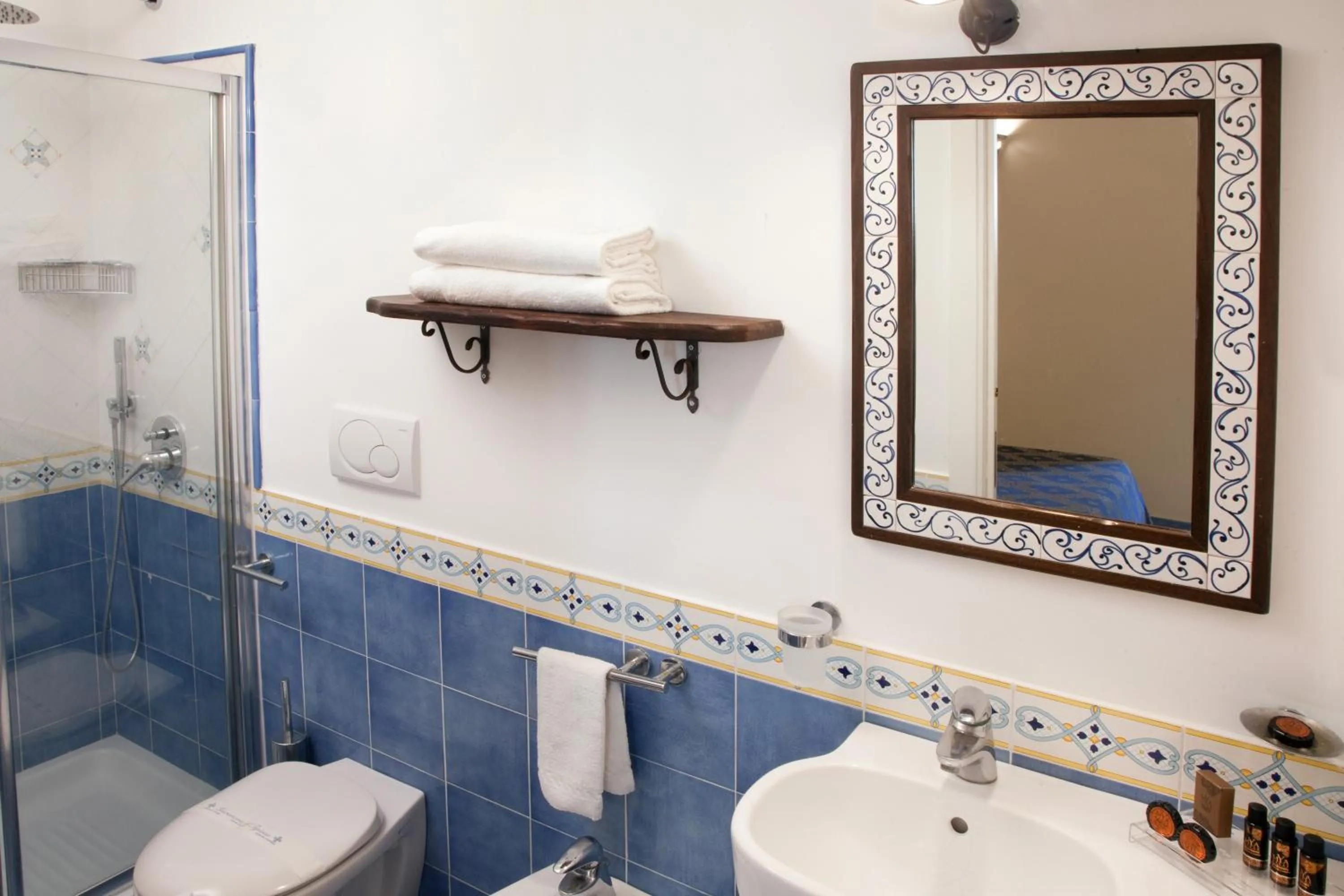 Bathroom in Hotel L'Antico Convitto