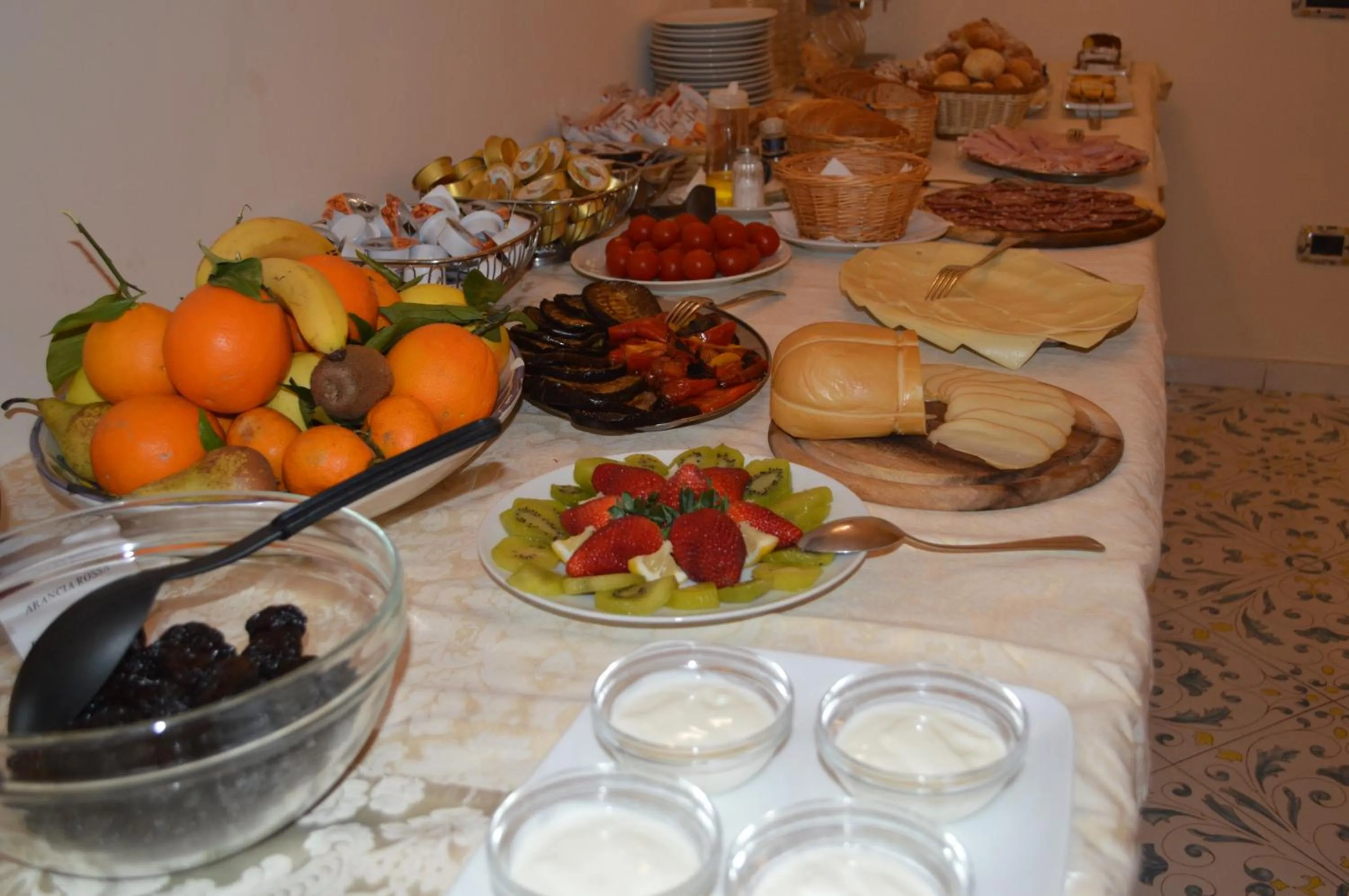 Buffet breakfast in Hotel L'Antico Convitto