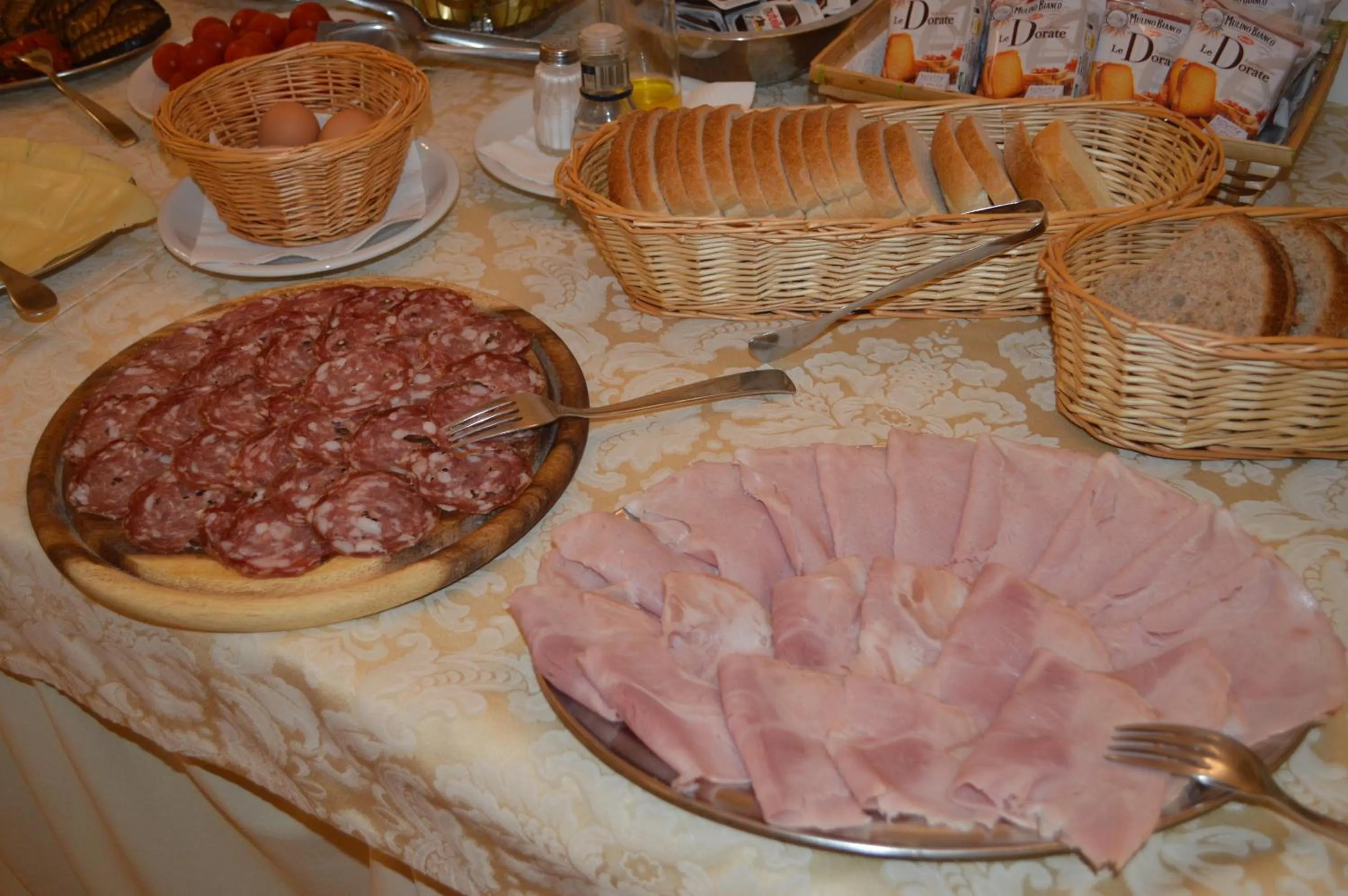 Buffet breakfast in Hotel L'Antico Convitto