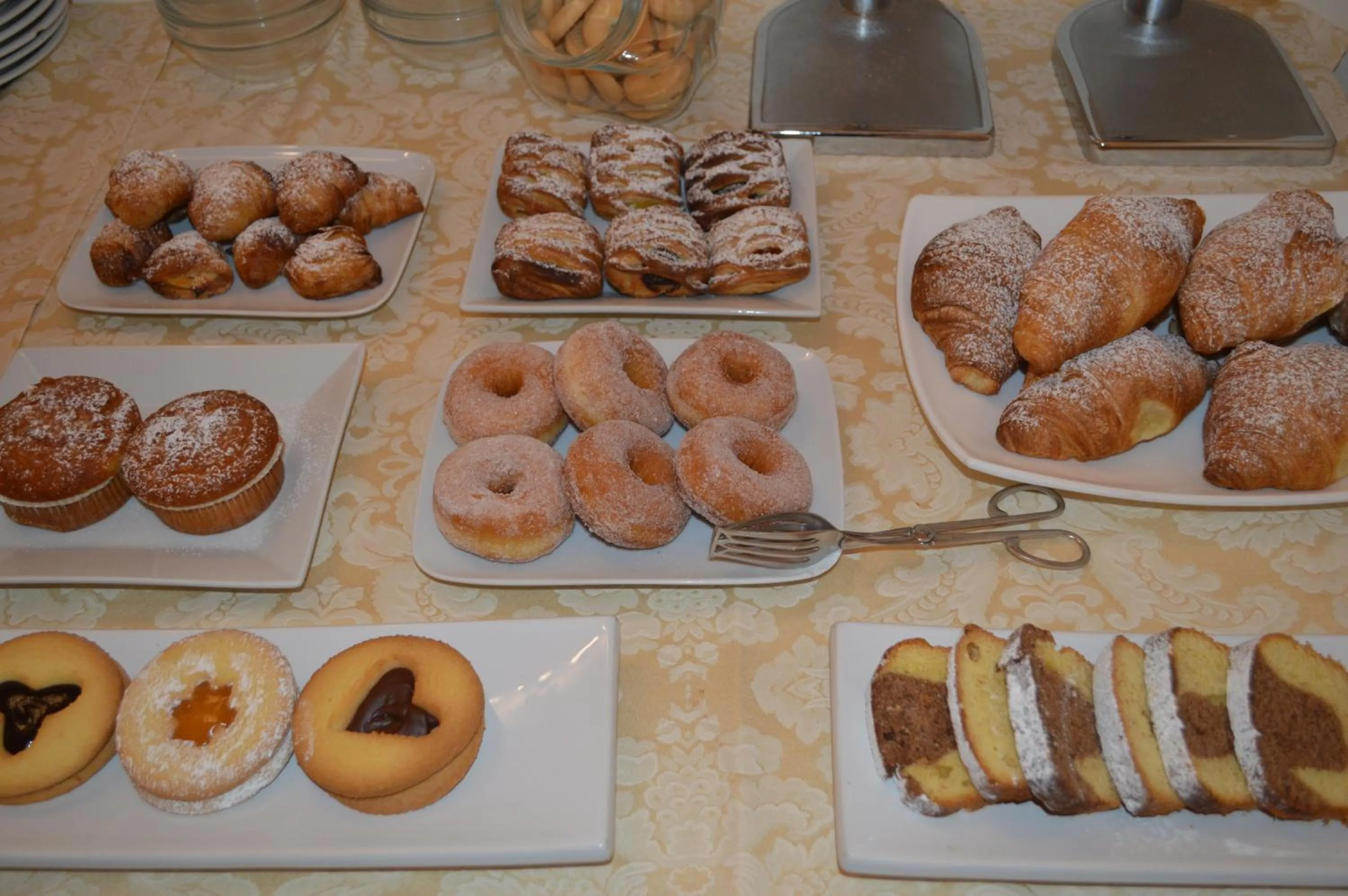 Italian breakfast in Hotel L'Antico Convitto