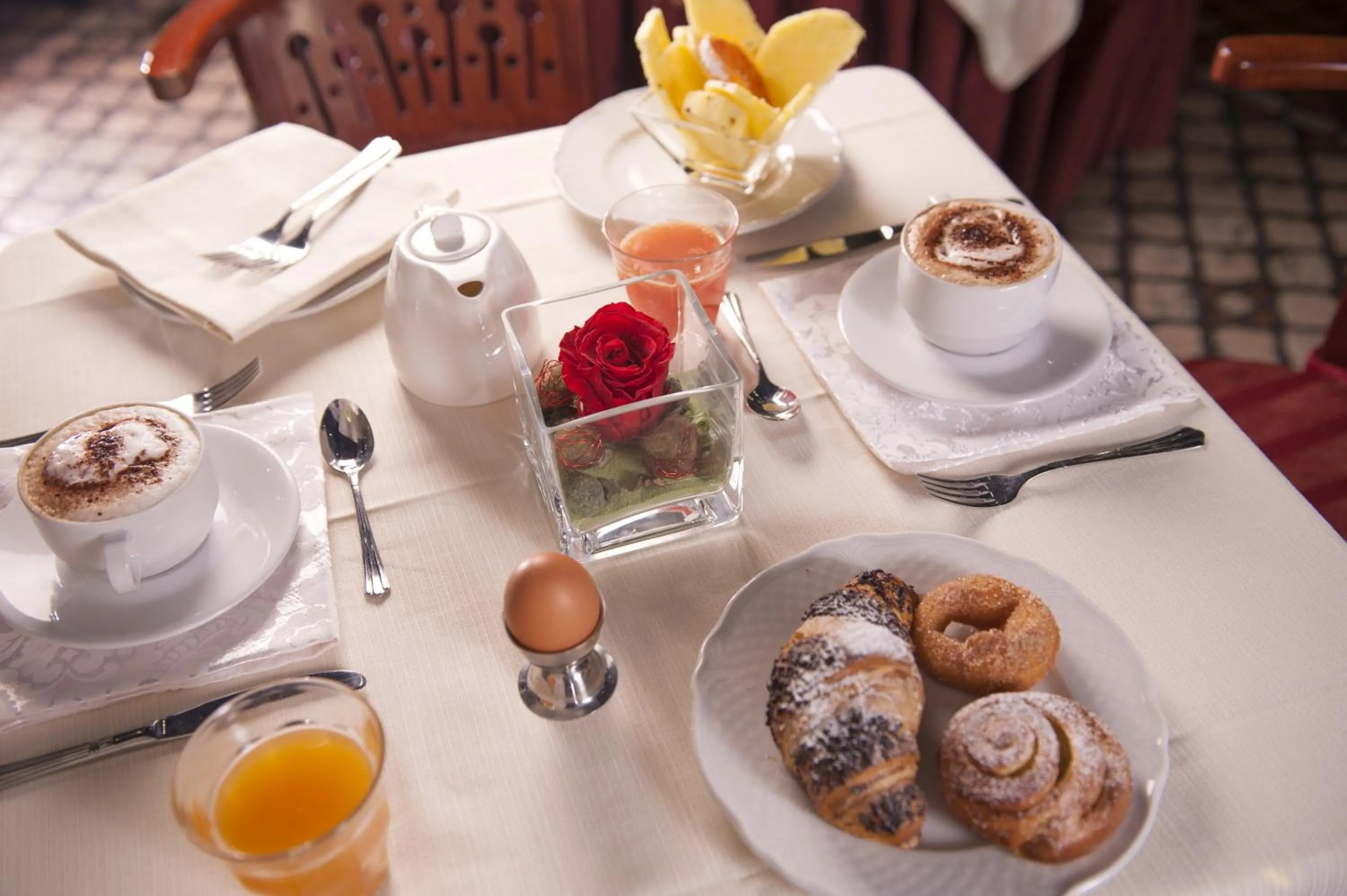 Restaurant/places to eat in Hotel Nettunia