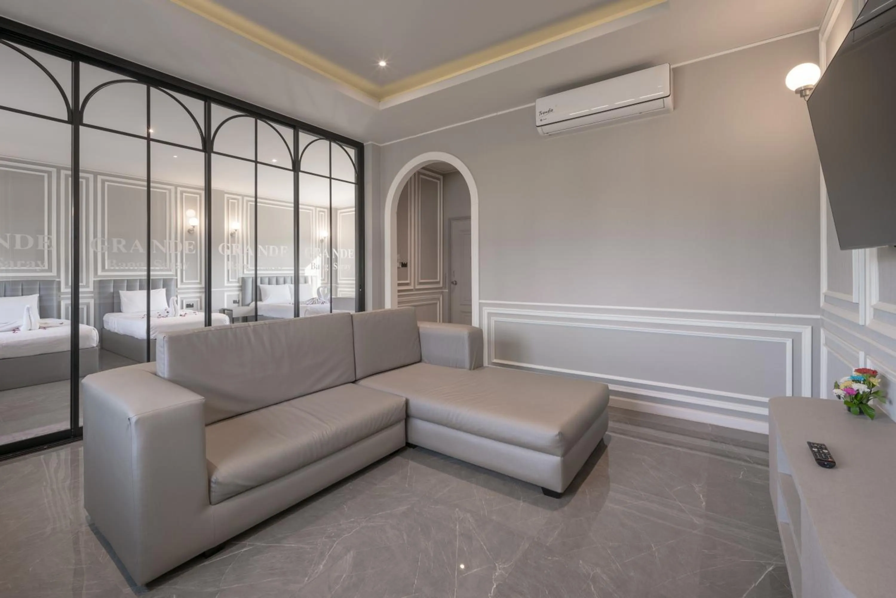 Living room in Grandbangsaray