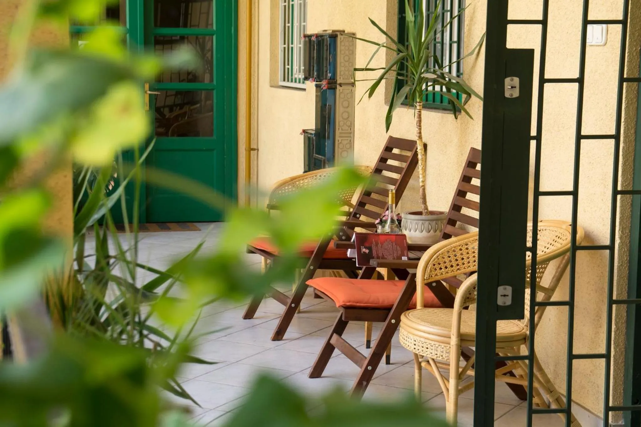 Property building in Vibrant 3 Bedroom Apartment In The Pulsing Heart Of Budapest