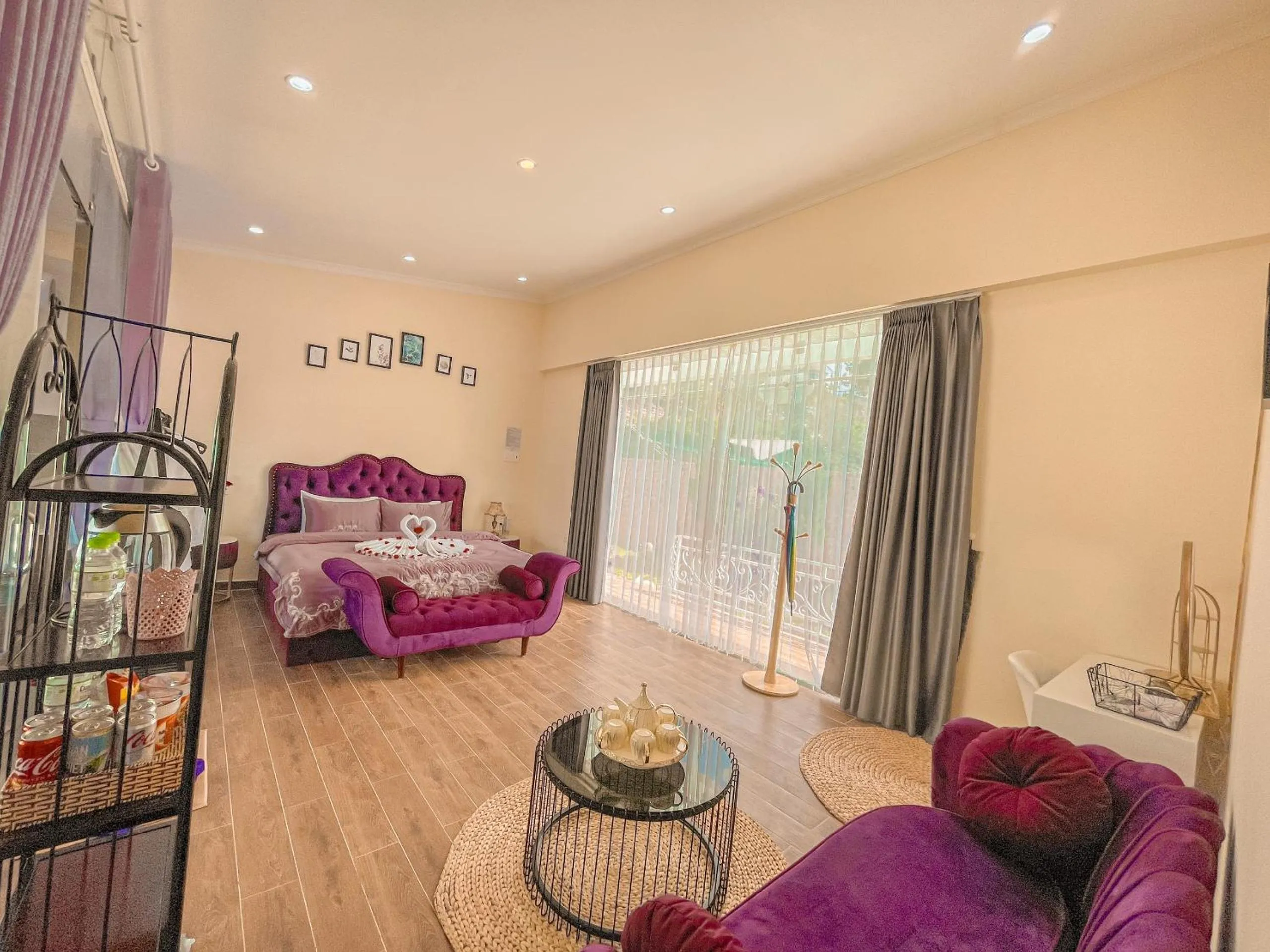 Living room in SHIN VILLAGE HOTEL