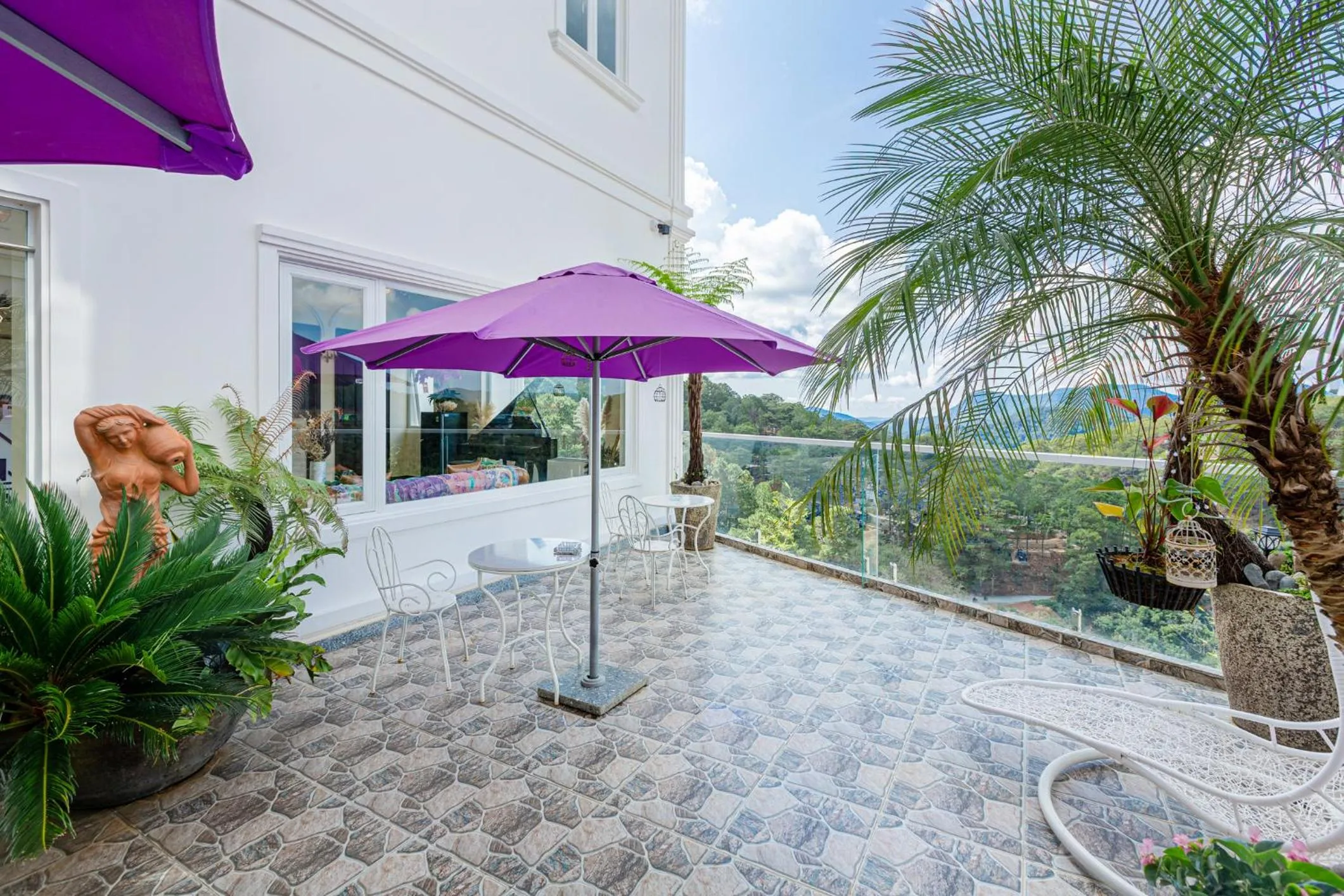 Patio in SHIN VILLAGE HOTEL