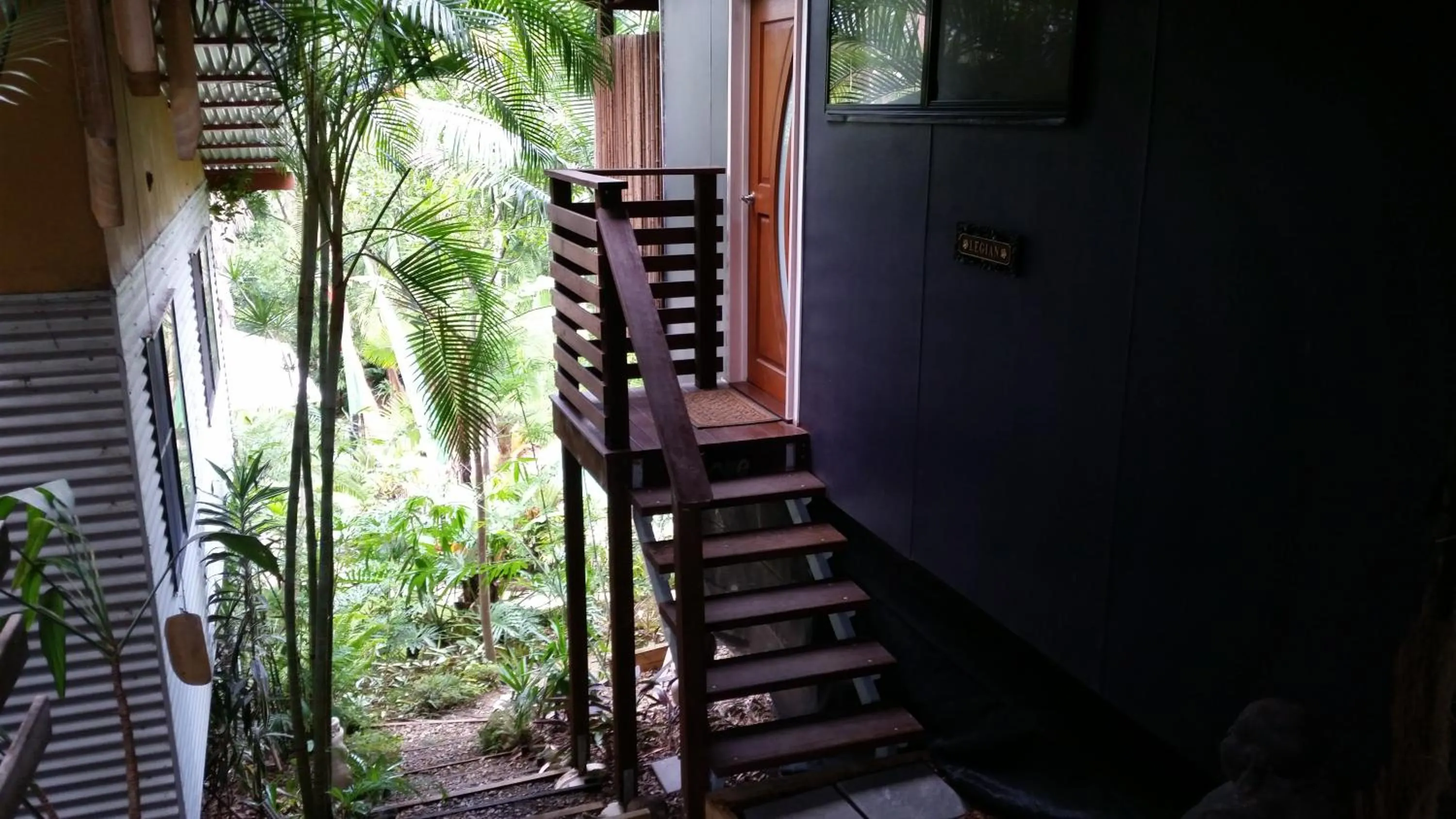 Facade/entrance in Alaya Ascend