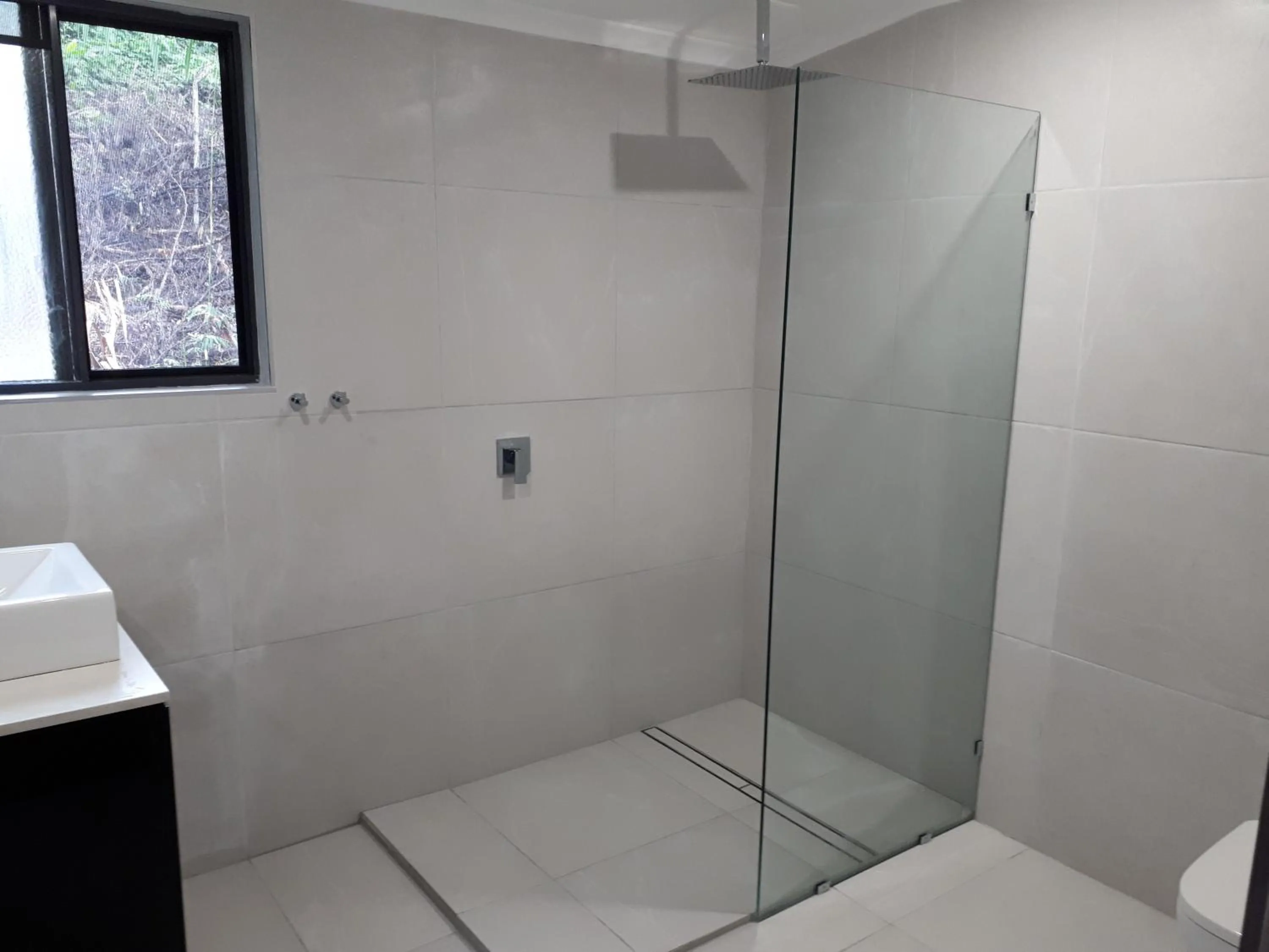 Shower in Alaya Ascend