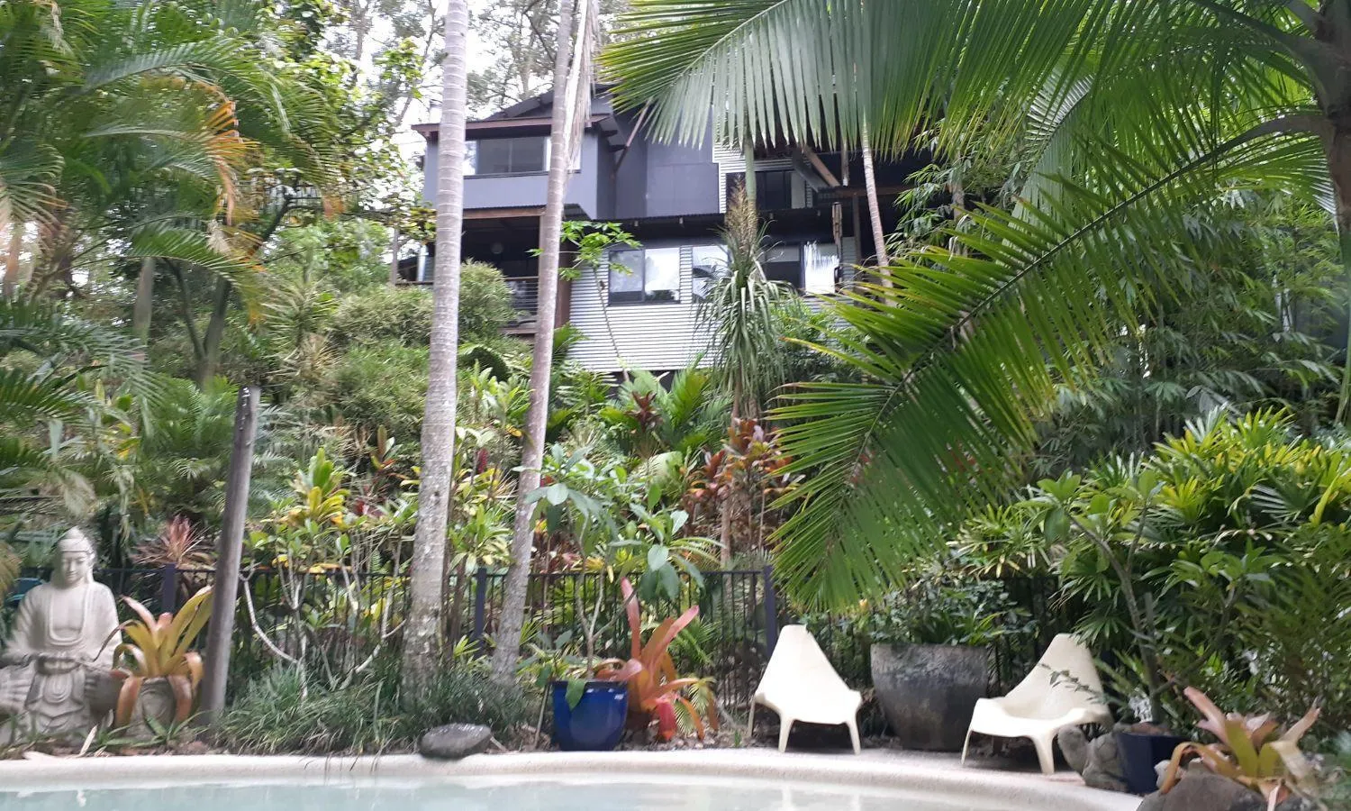 Property building in Alaya Ascend