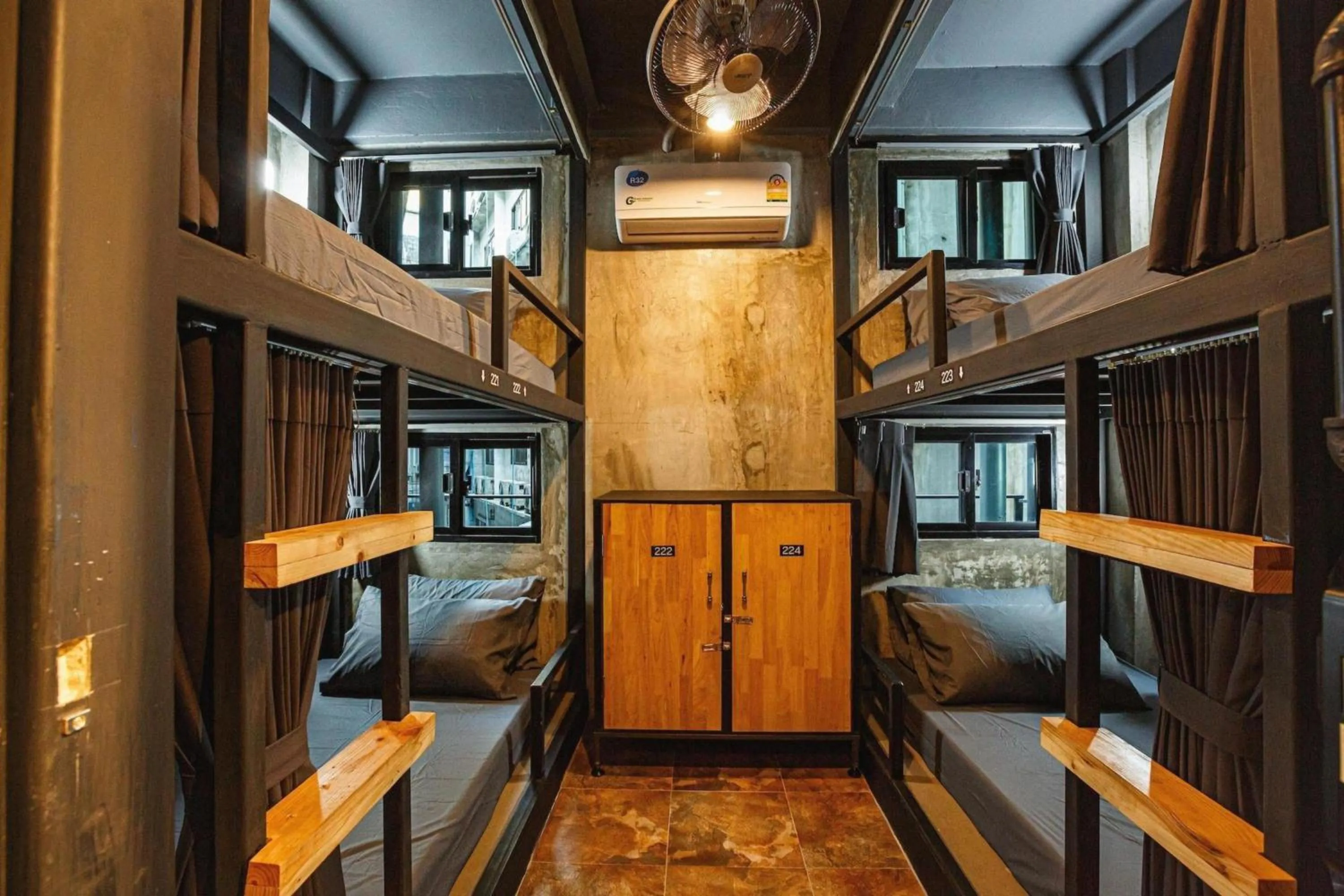 Photo of the whole room, Bed in Episode 11 Hostel Sukhumvit