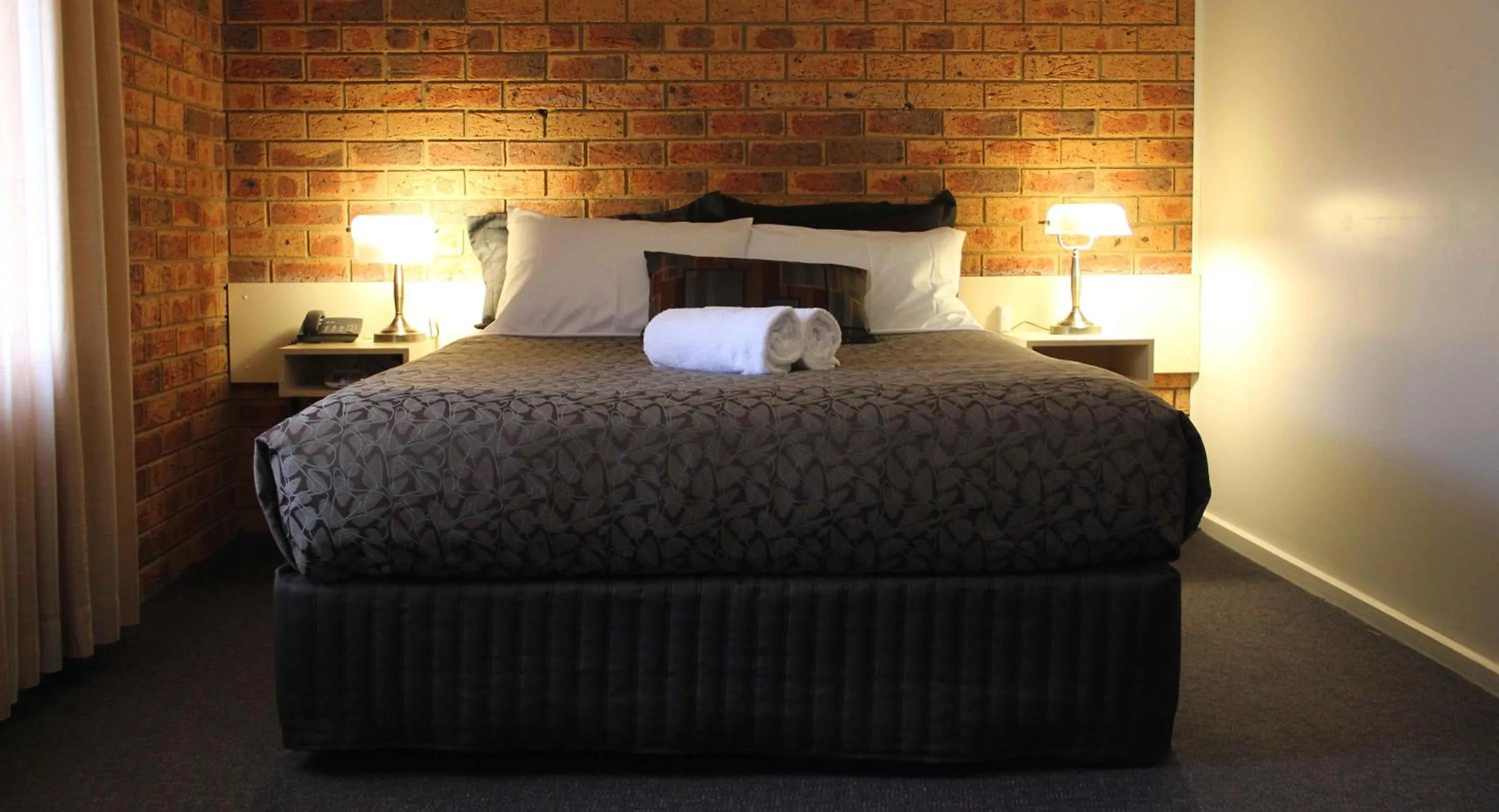 Bed in Broadford Sugarloaf Motel