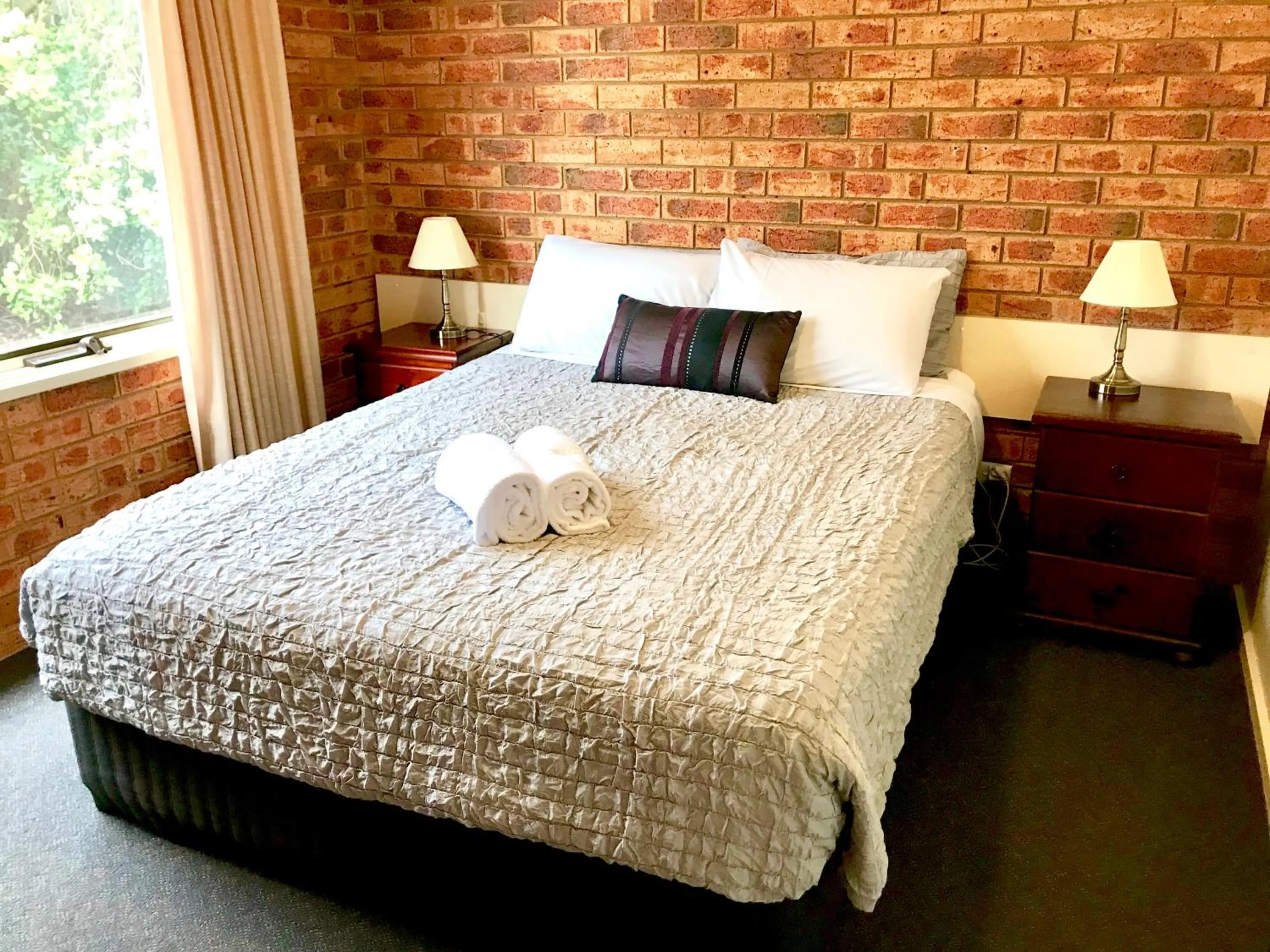 Bed in Broadford Sugarloaf Motel